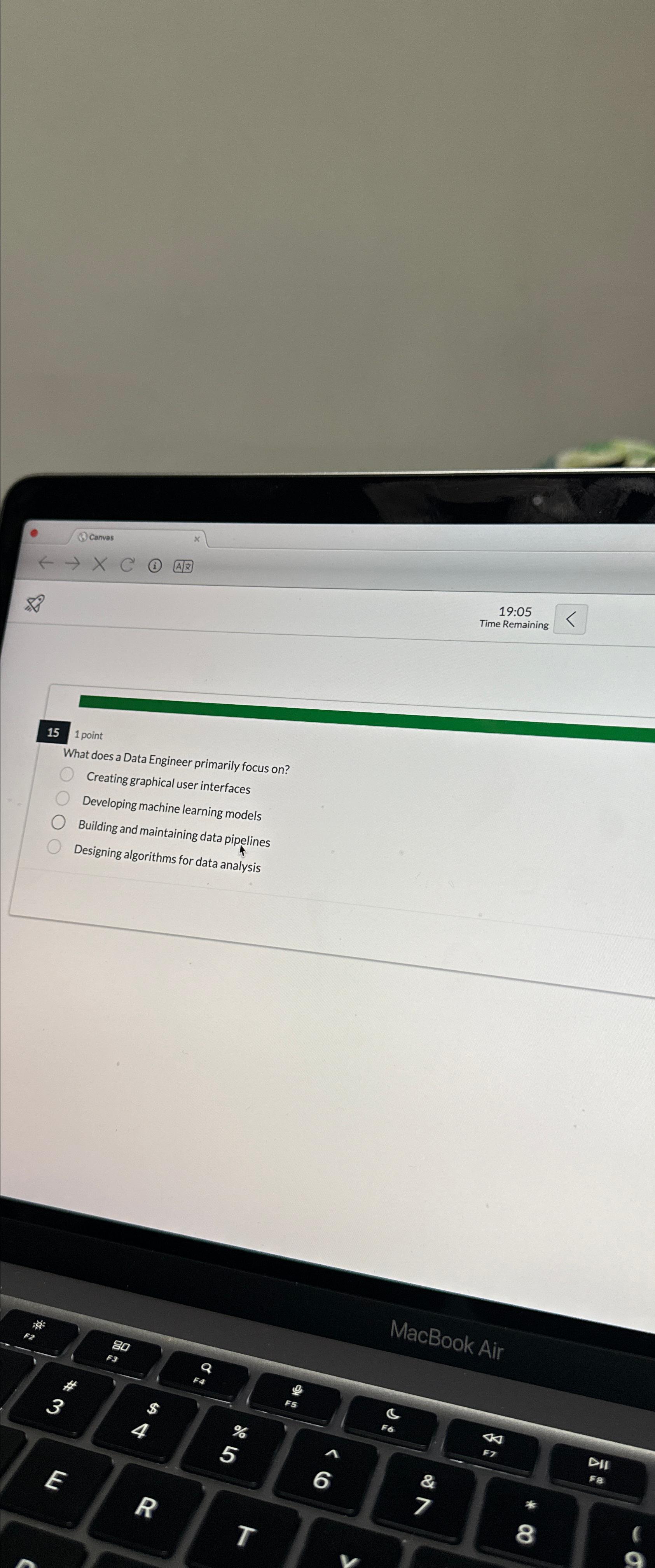  15 1 point What does a Data Engineer primarily focus on?
