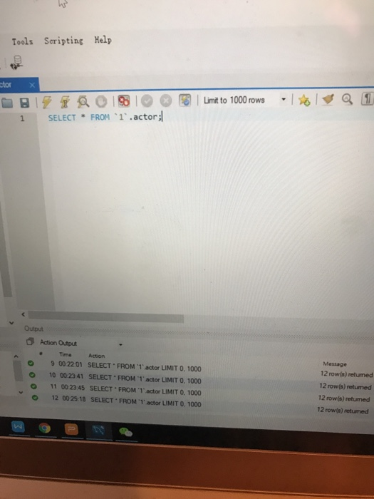  In my sql workbench,why I run this query,does not show me