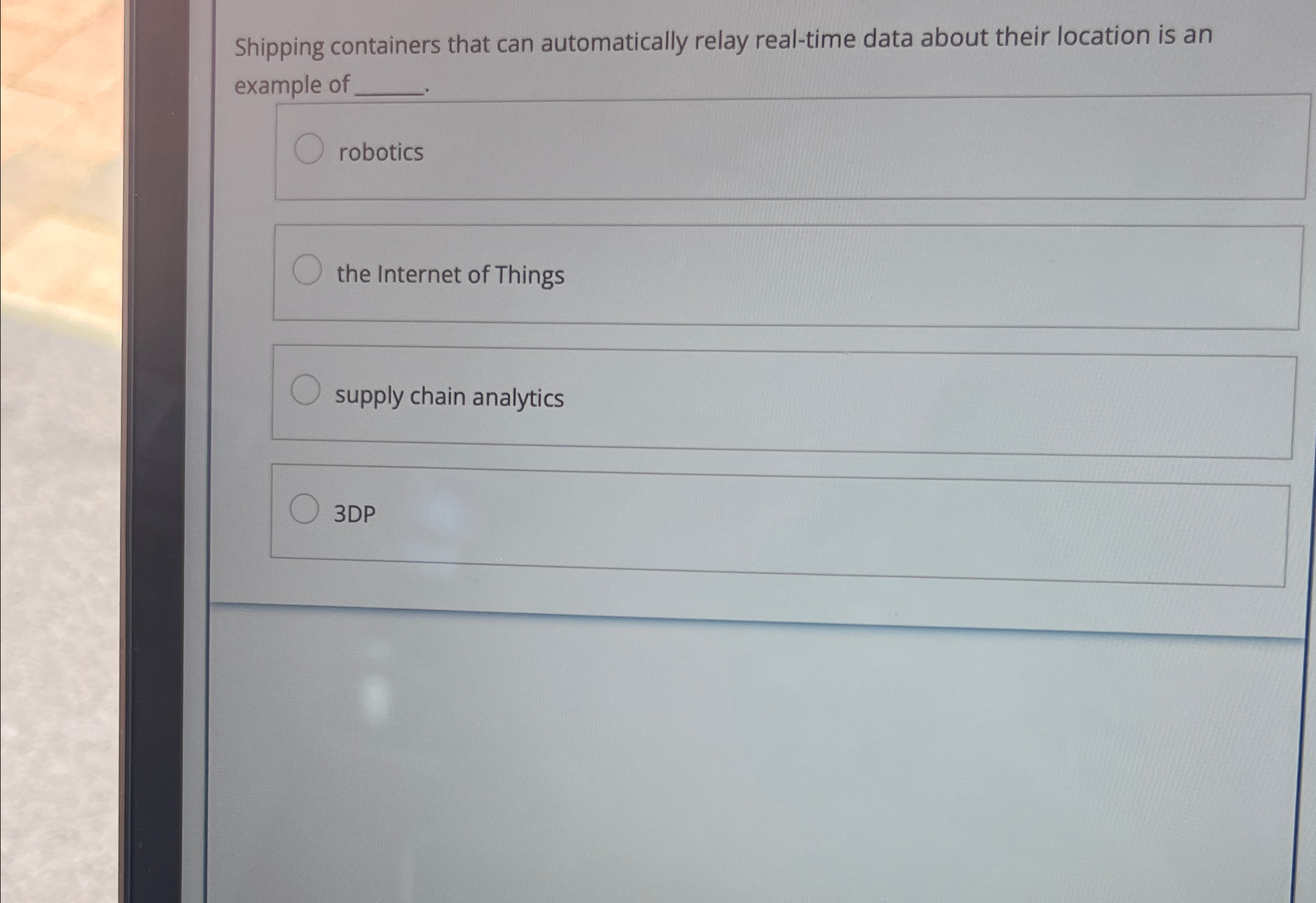  Shipping containers that can automatically relay real-time data about their location