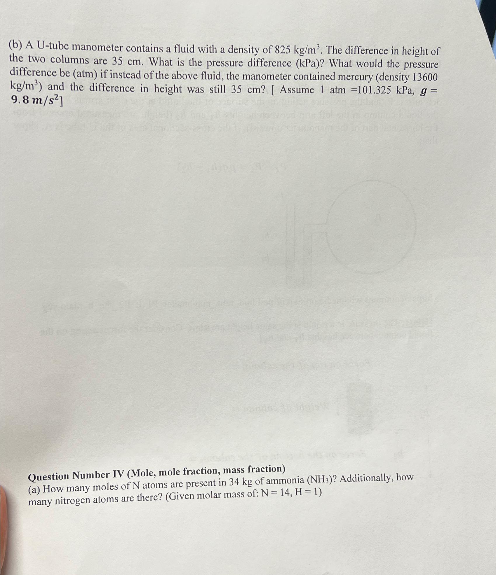  (b) A U-tube manometer contains a fluid with a density of
