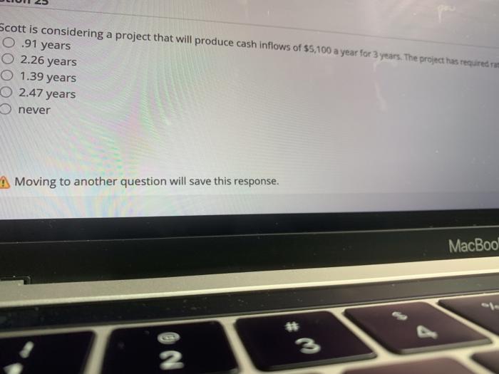 of return of 14 percent and an initial costo MacBook Pro E