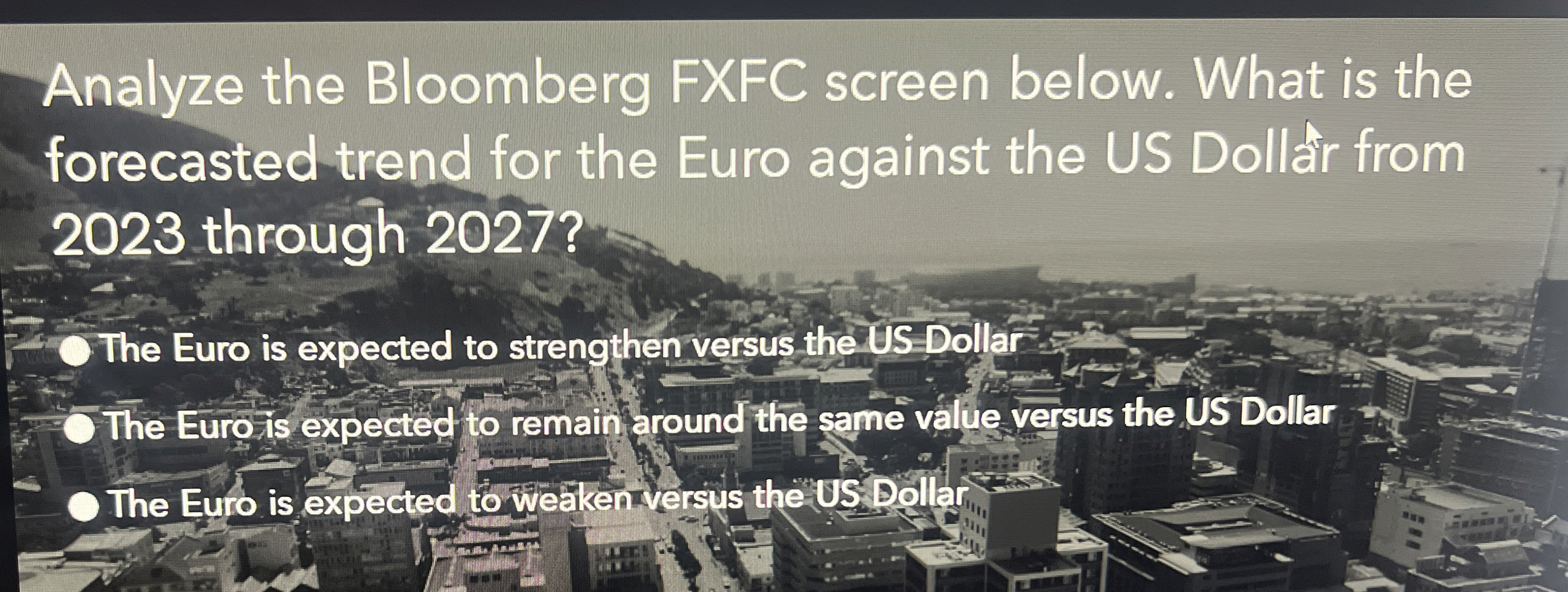  Analyze the Bloomberg FXFC screen below. What is the forecasted trend