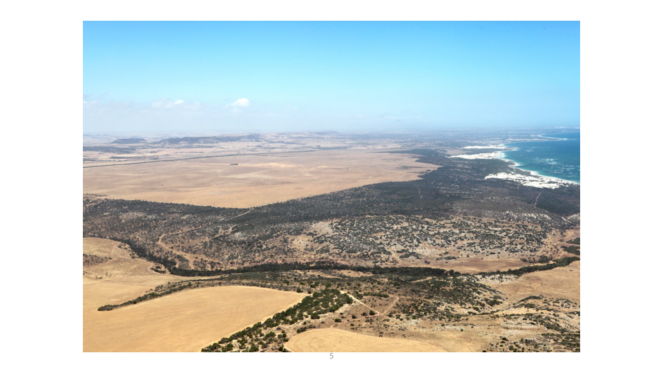 The deepwater port, proposed for a site 24 km north of Geraldton,
