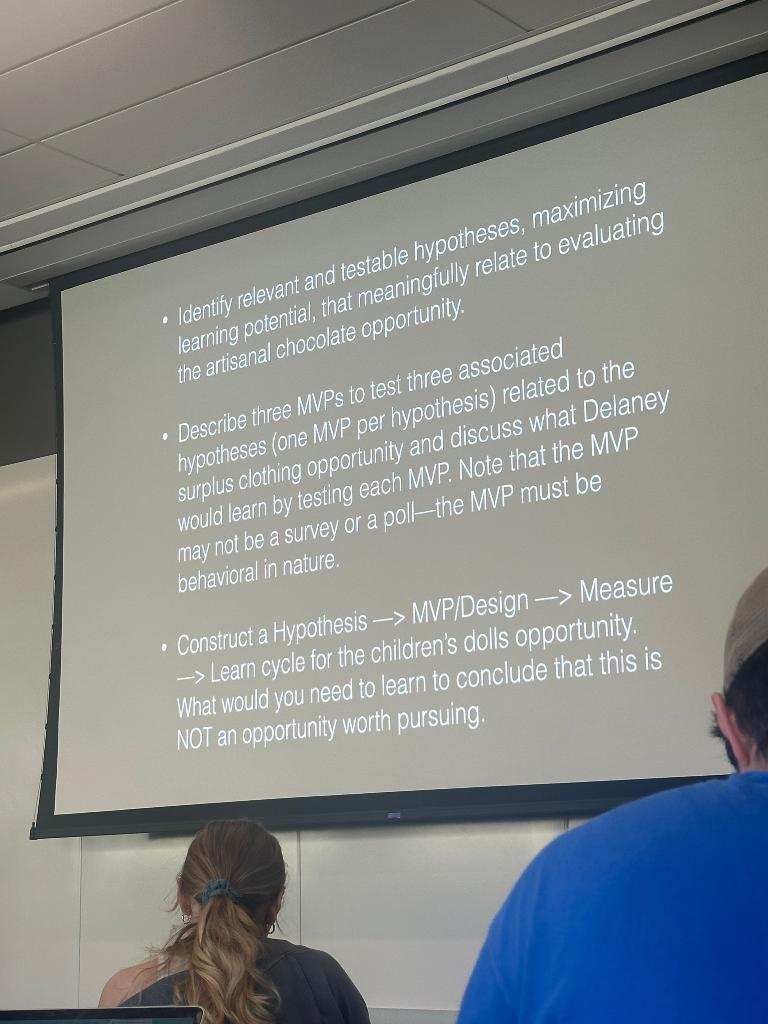 please answer this question its under Entrepreneurship course using Using Effectuation to