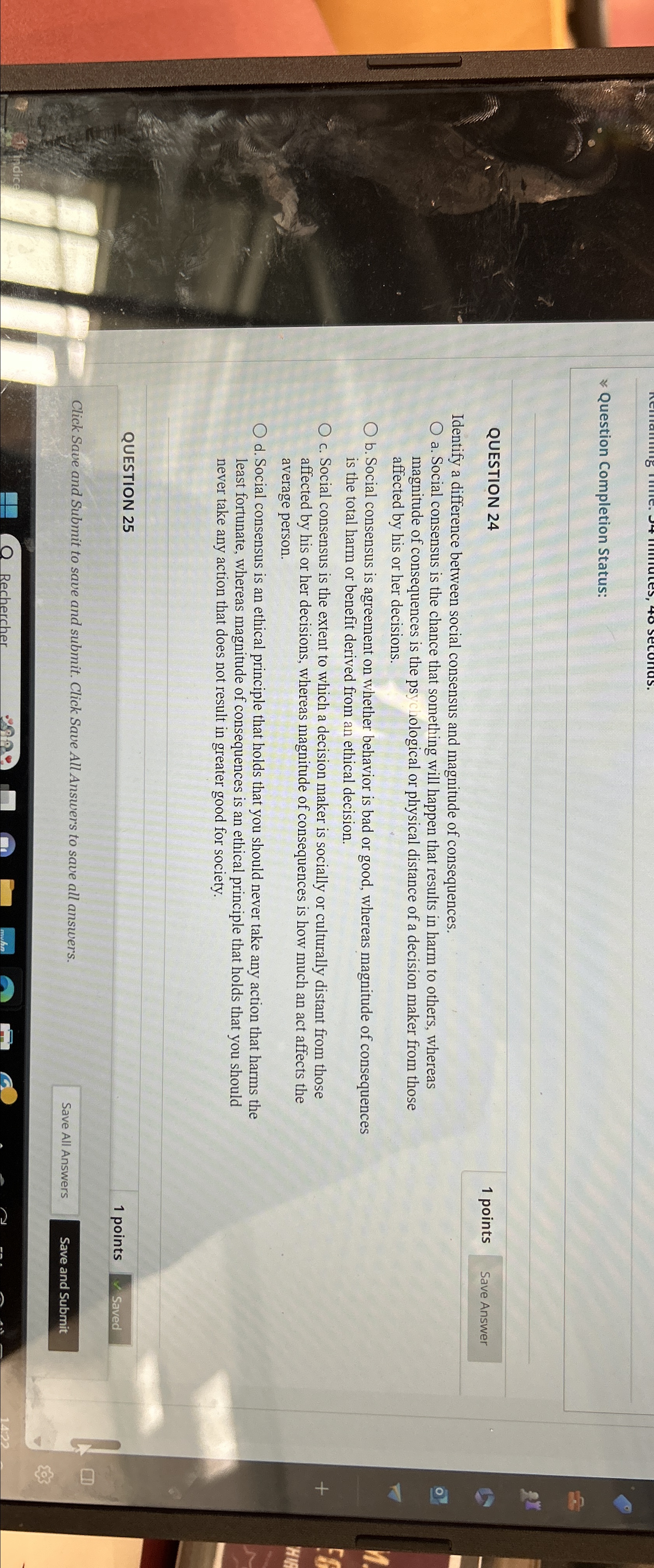  Question Completion Status: QUESTION 24 1 points Identify a difference between