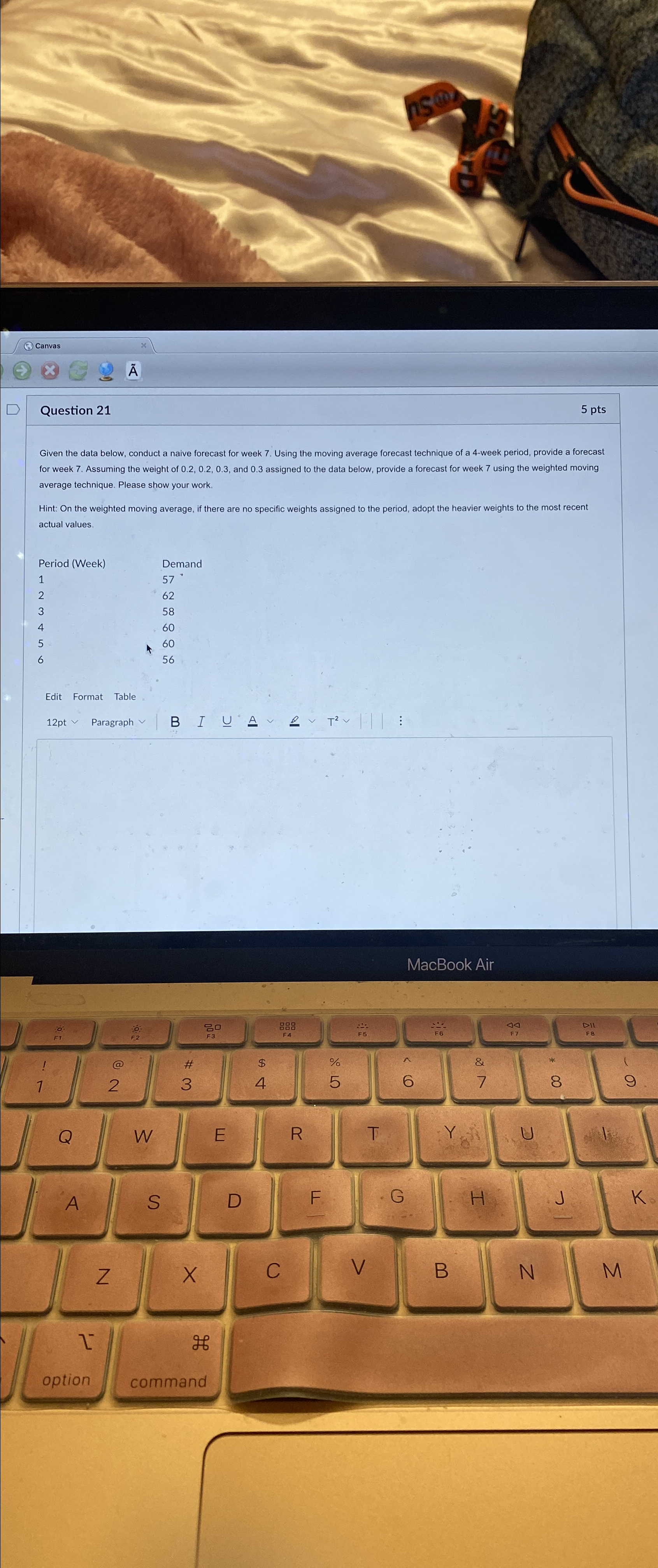  Question 21 5 pts Given the data below, conduct a naive