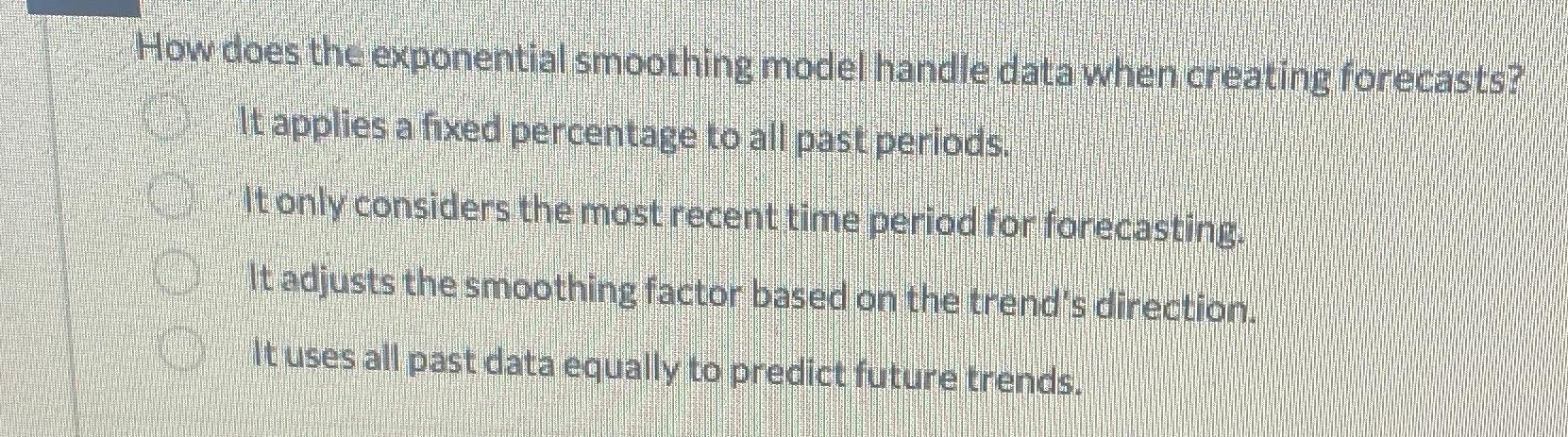  How does the exponential smoothing model handle data when creating forecasts?