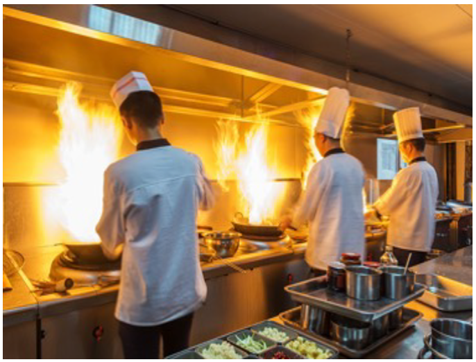  List 2 safety hazards. 