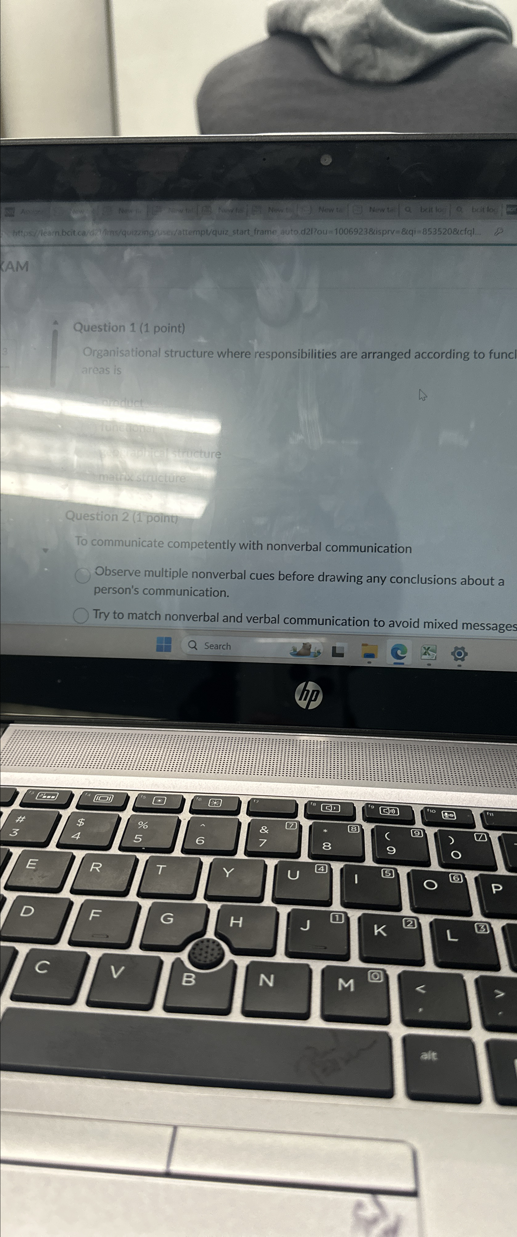  Question 1(1 point) Organisational structure where responsibilities are arranged according to