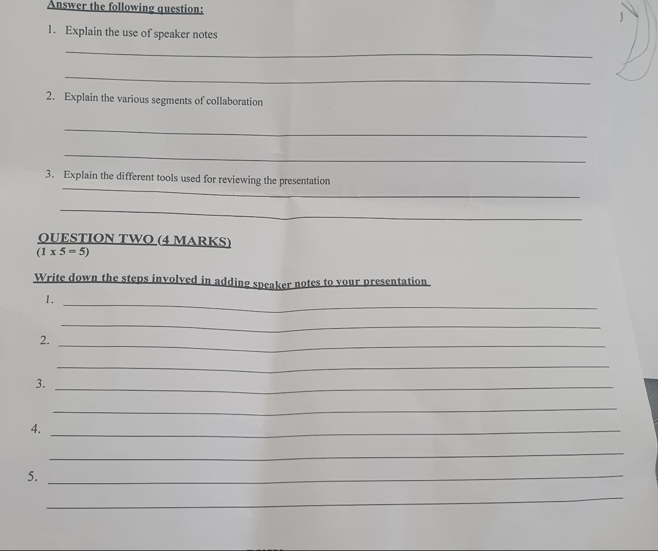  Answer the following question: Explain the use of speaker notes Explain