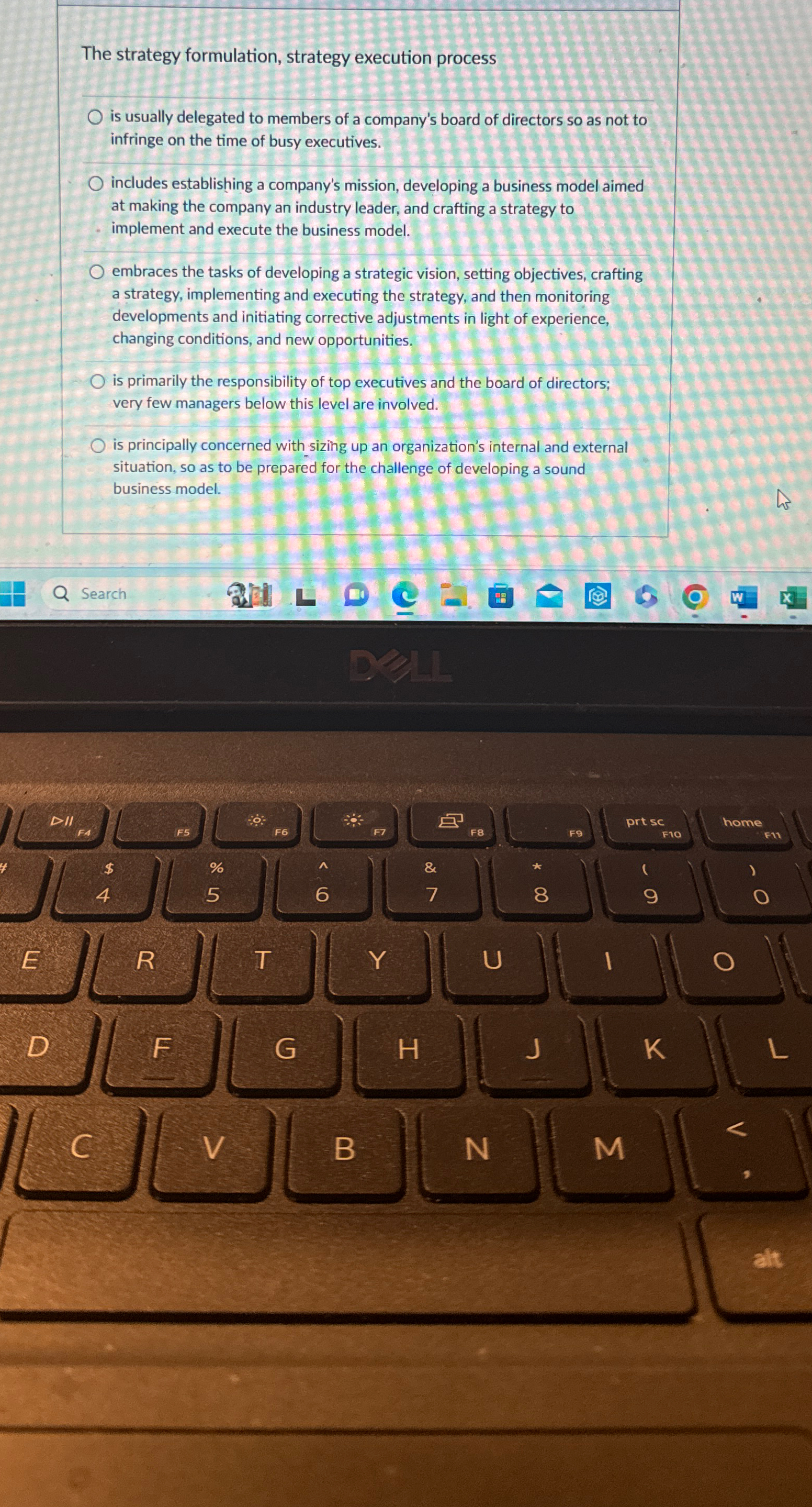  The strategy formulation, strategy execution process is usually delegated to members