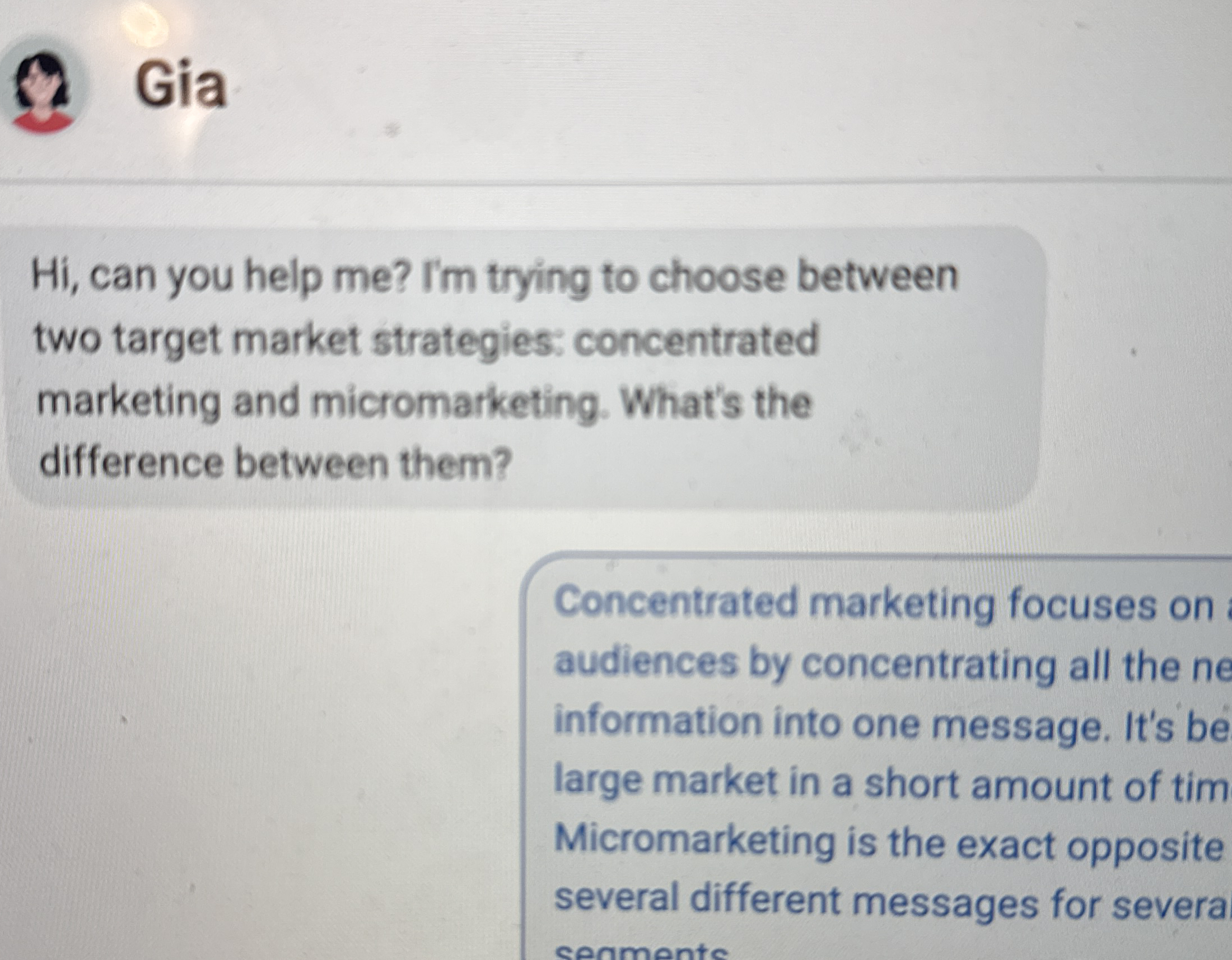  Gia Hi, can you help me? I'm trying to choose between