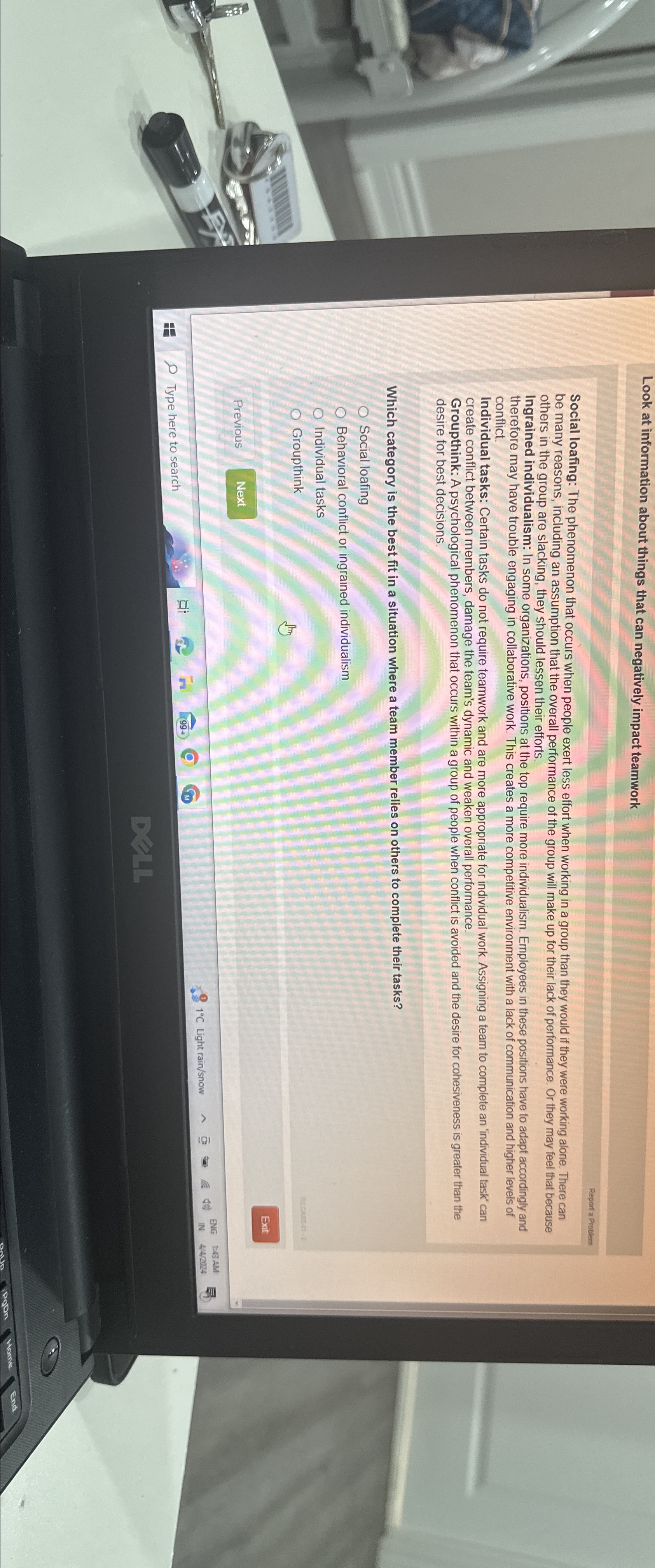  Look at information about things that can negatively impact teamwork Social