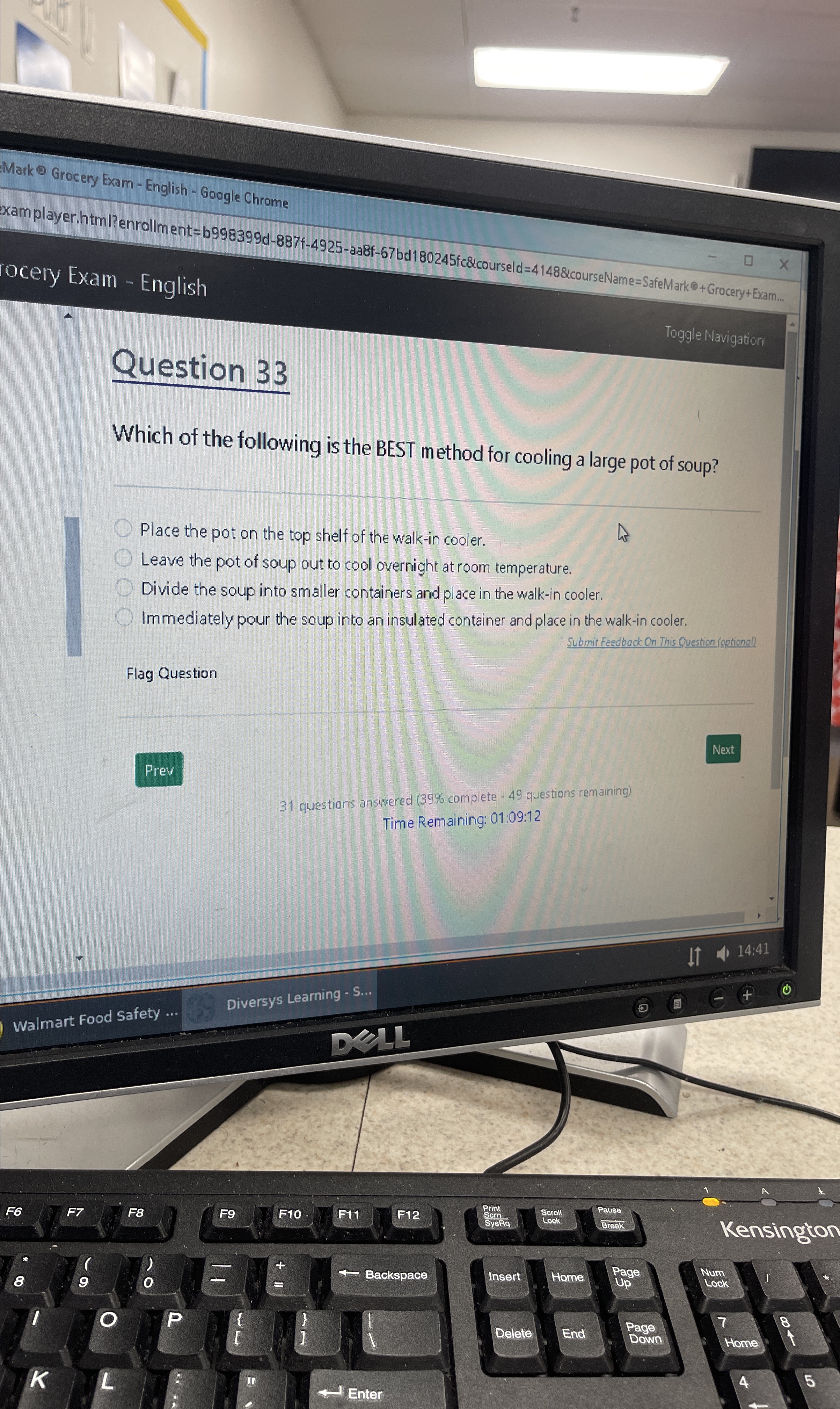  Mark Grocery Exam - English - Google Chrome xamplayer.html?enrollment=b998399d-887f-4925-aa8f-67bd180245fc&courseld=4148&courseName=SafeMark 0+ Grocery+Exam...