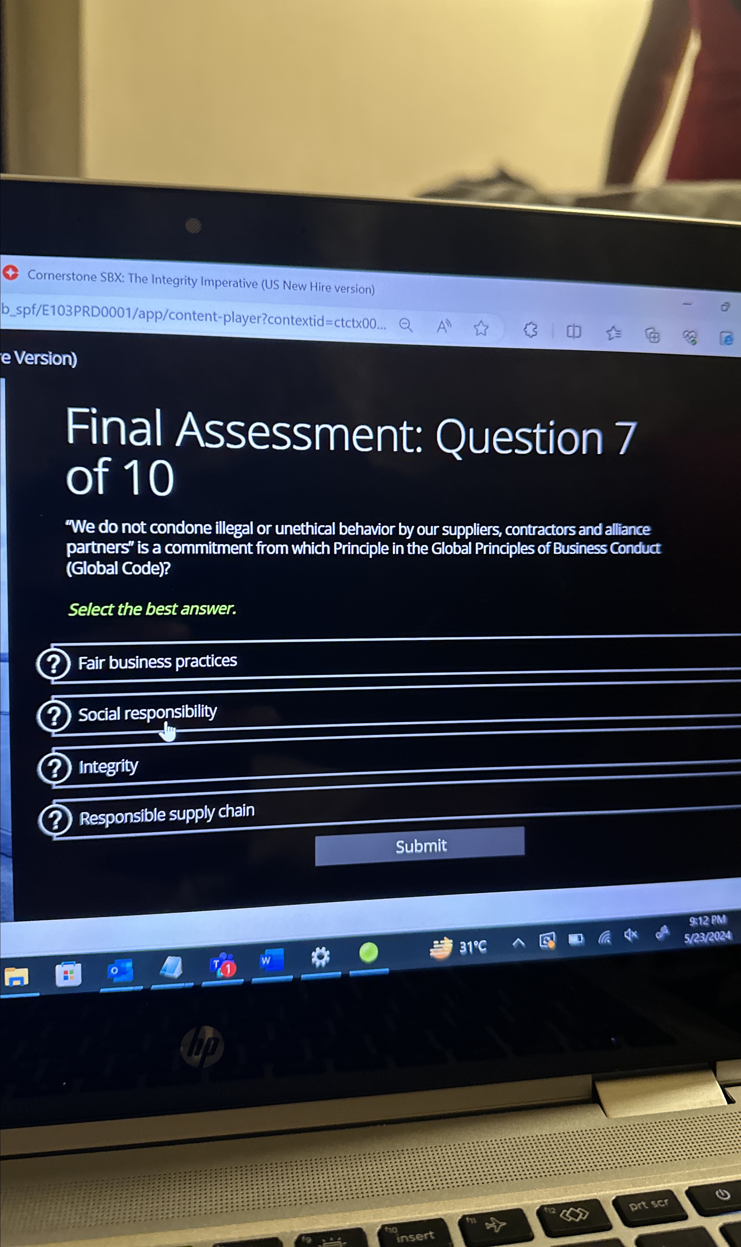  Cornerstone SBX: The Integrity Imperative (US New Hire version) b_spf/E103PRD0001/app/content-player?contextid=ctctx00.. eVersion)