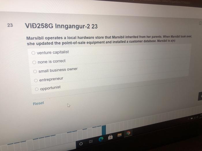 23 VI258G Inngangur-2 23 Marsibil operates a