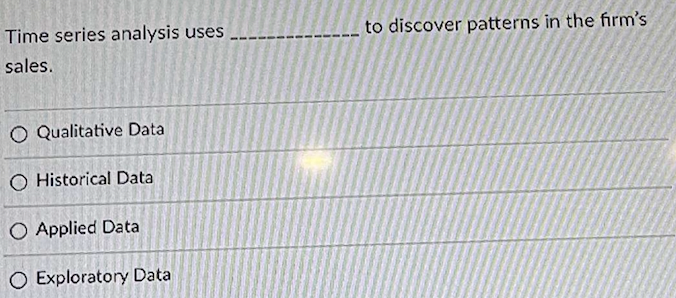 Time series analysis uses to discover patterns in