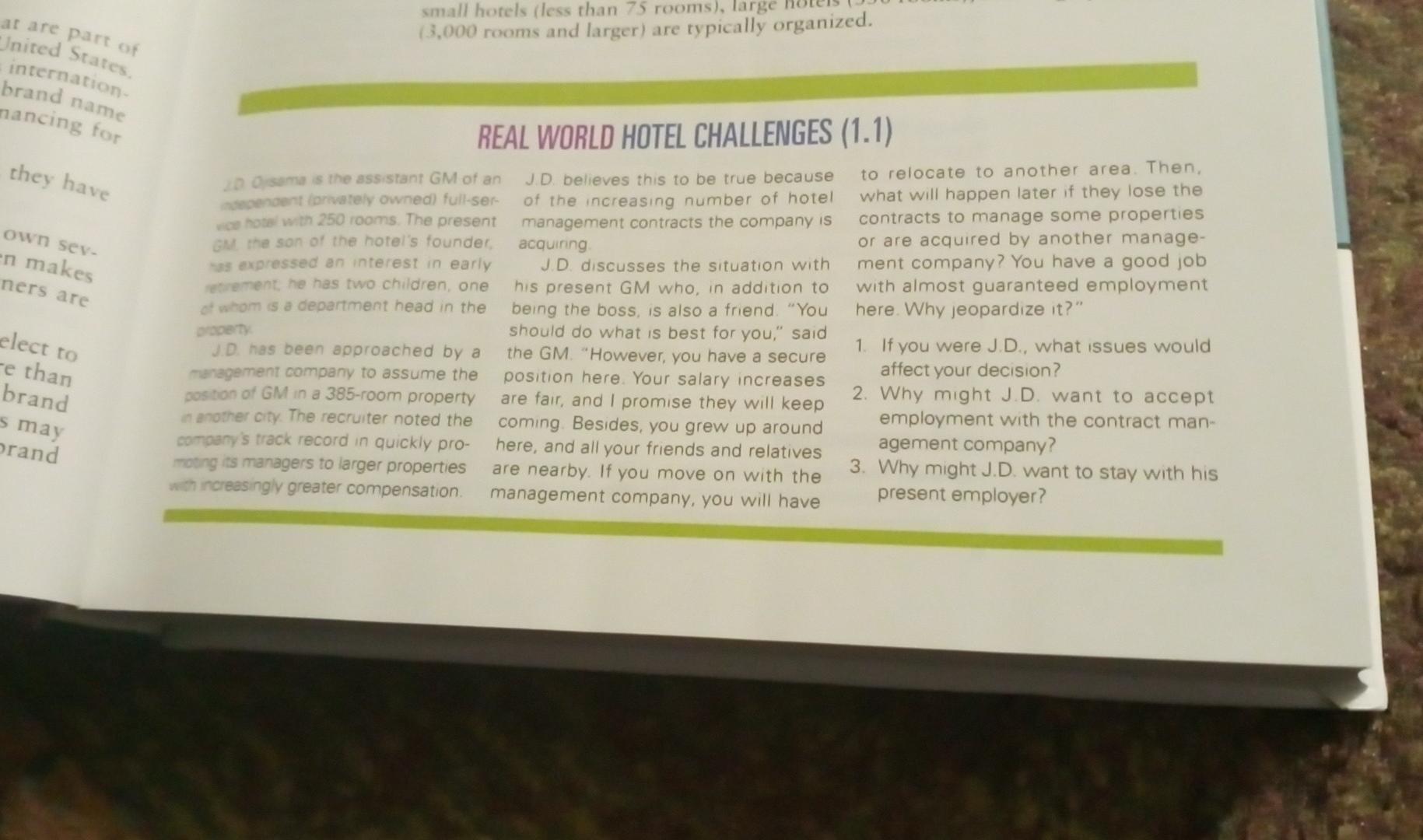 small hotels (less than 75 rooms), large (3,000