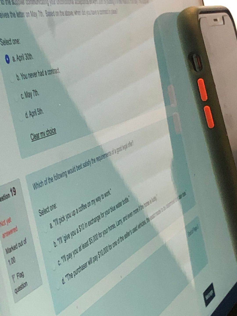 DUS comme Select one: a. April 30h b. You never