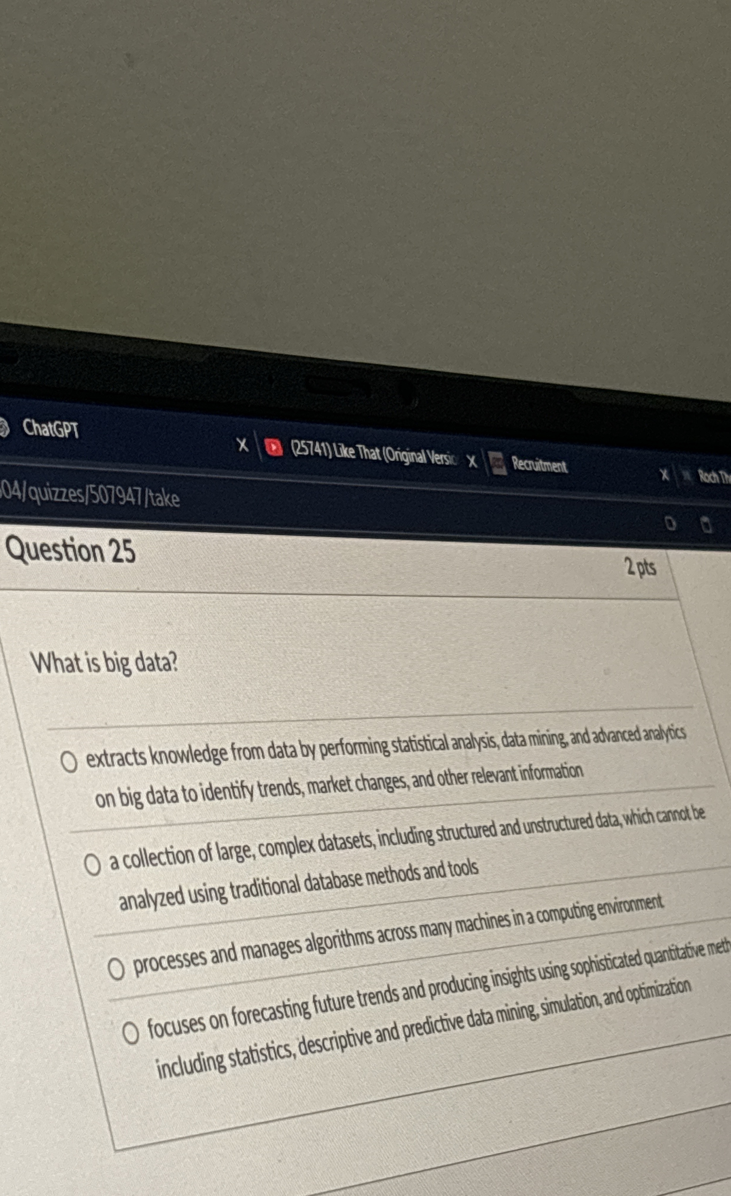 What is big data? extracts knowledge from data by