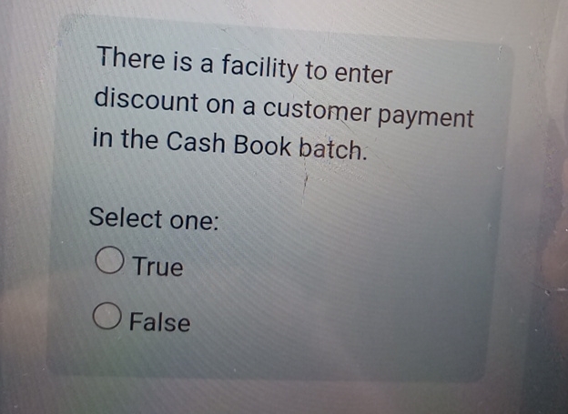 There is a facility to enter discount on a