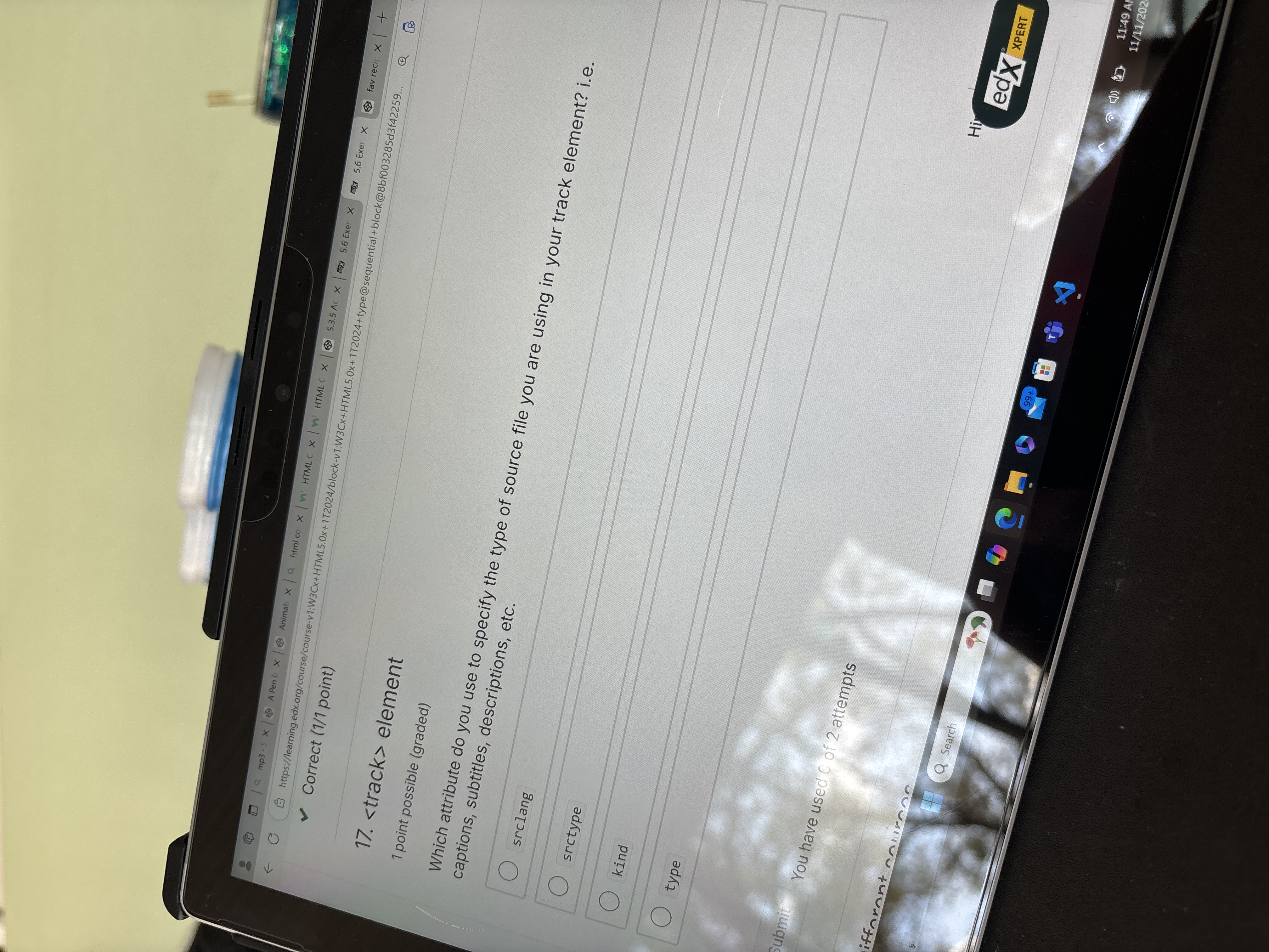 1 7 . element 1 point possible ( graded ) Which