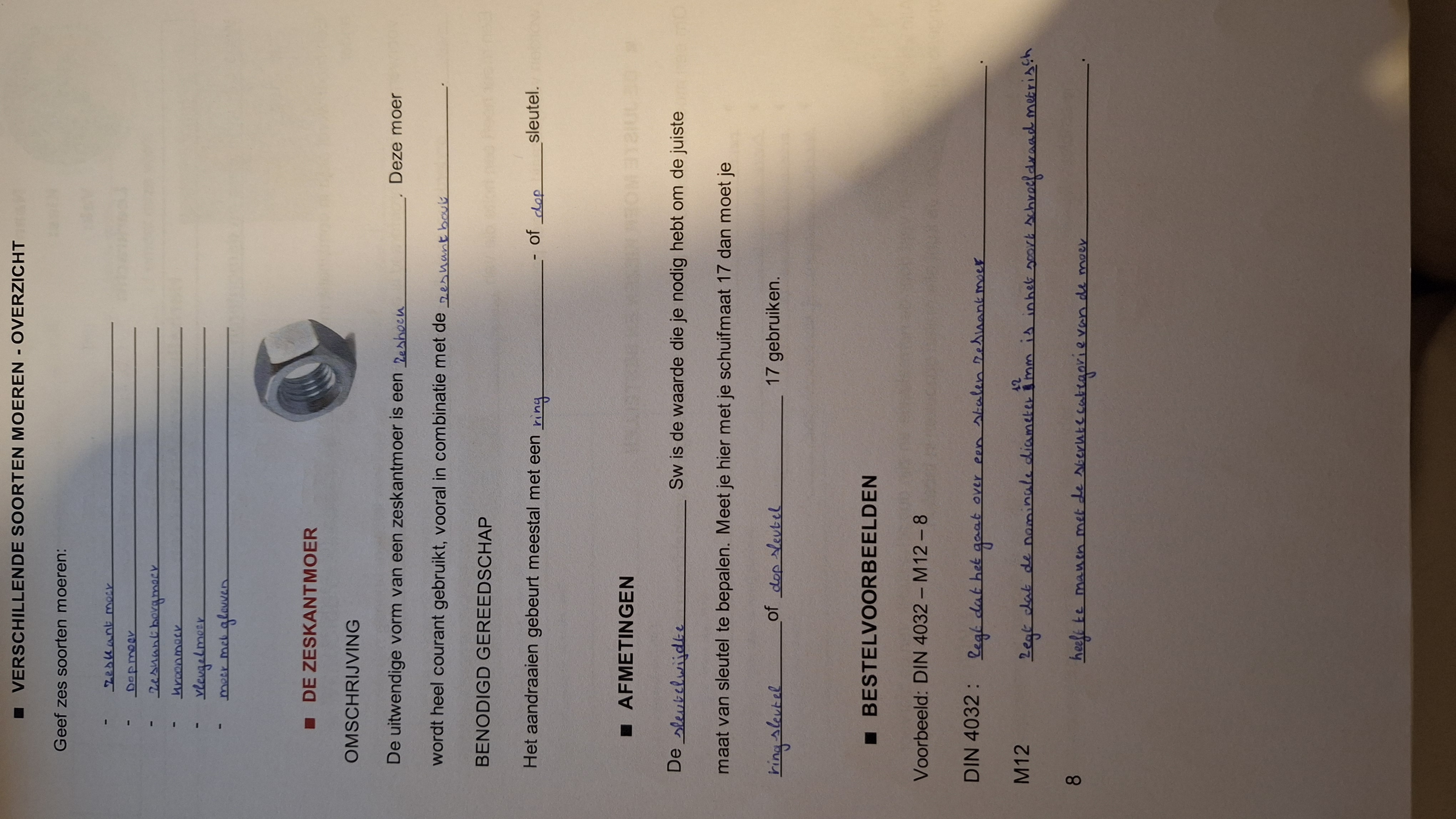 Geef zes soorten moeren: resuant meak Dopmoer