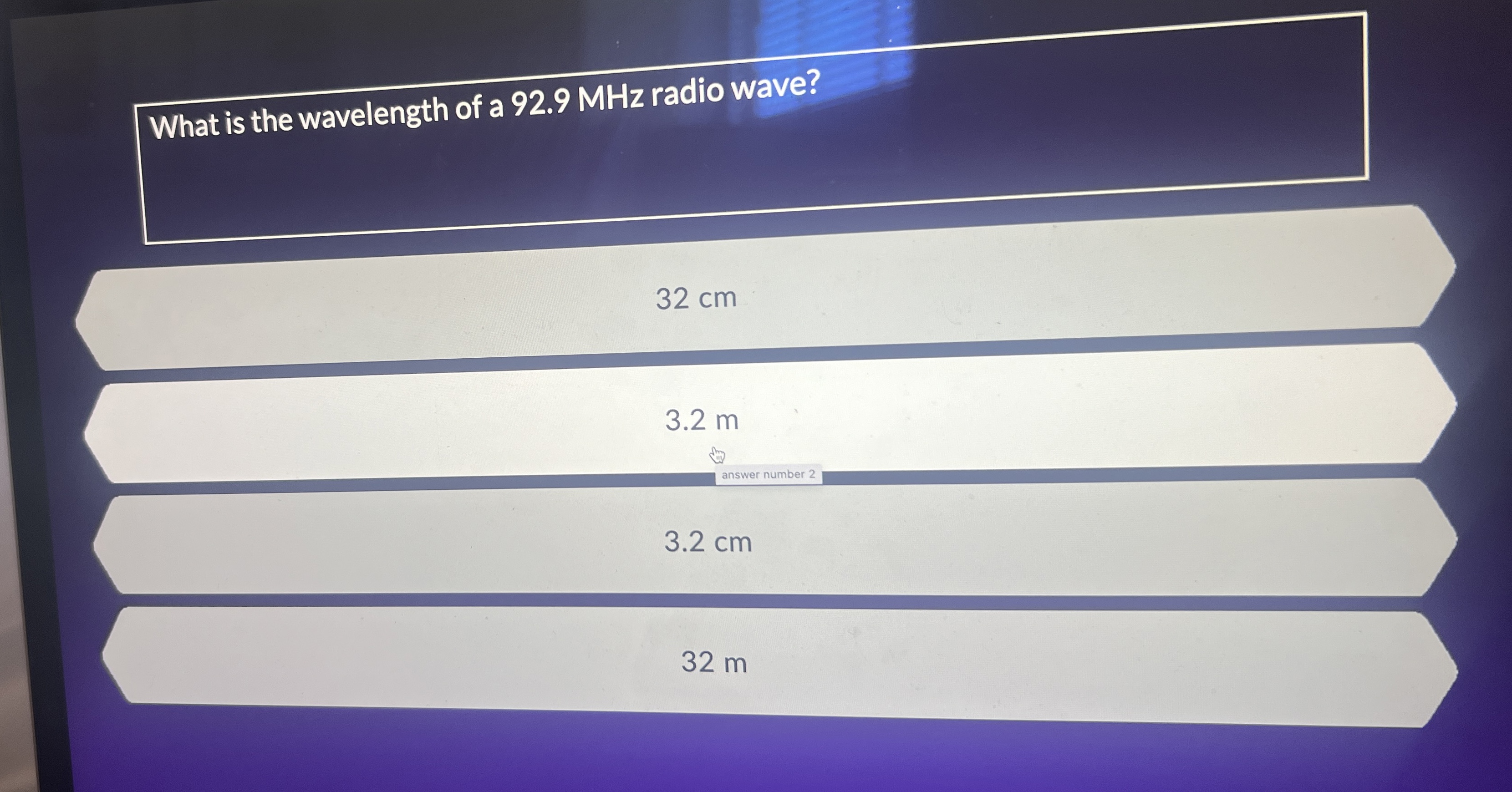 What is the wavelength of a 9 2 . 9 MHz radio