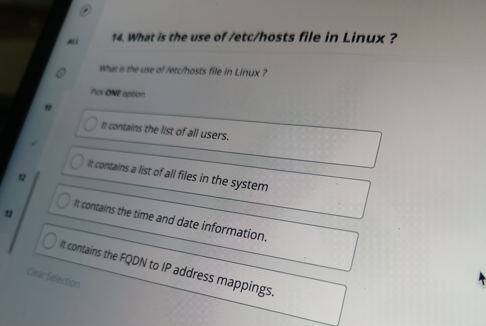 What is the use of / etc / hosts file in Linux?