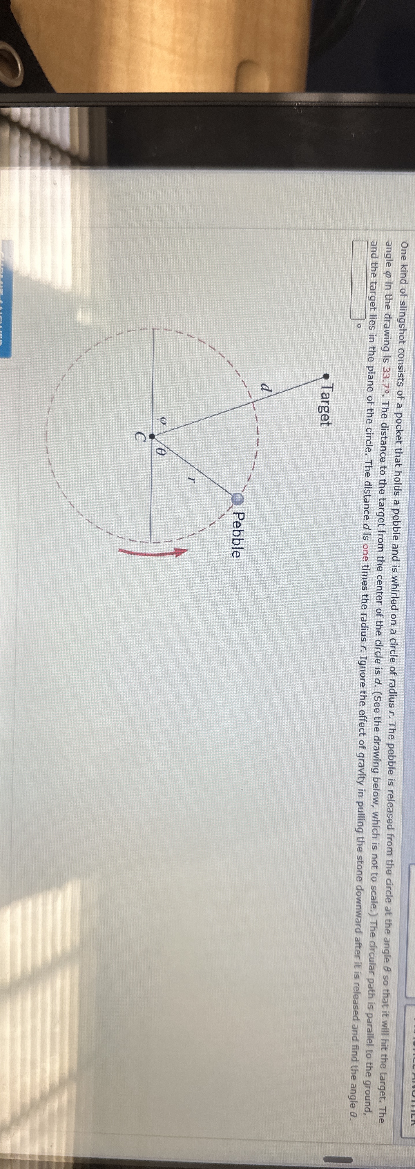 One kind of slingshot consists of a pocket that