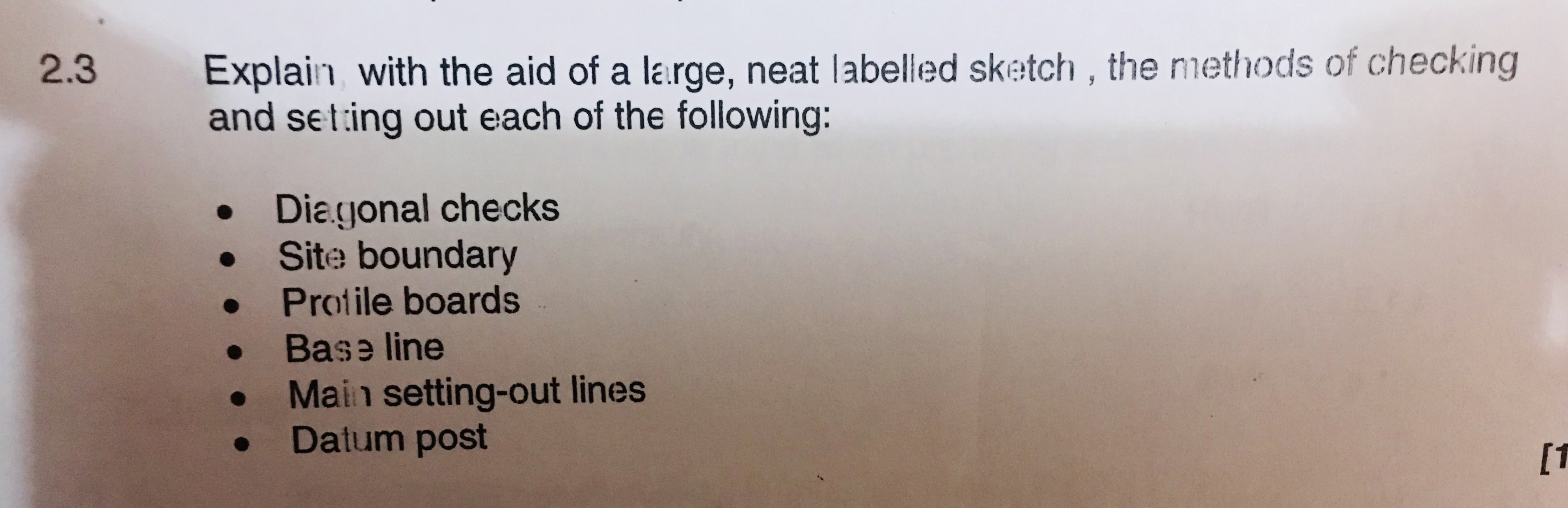 2 . 3 Explain with the aid of a lerge, neat