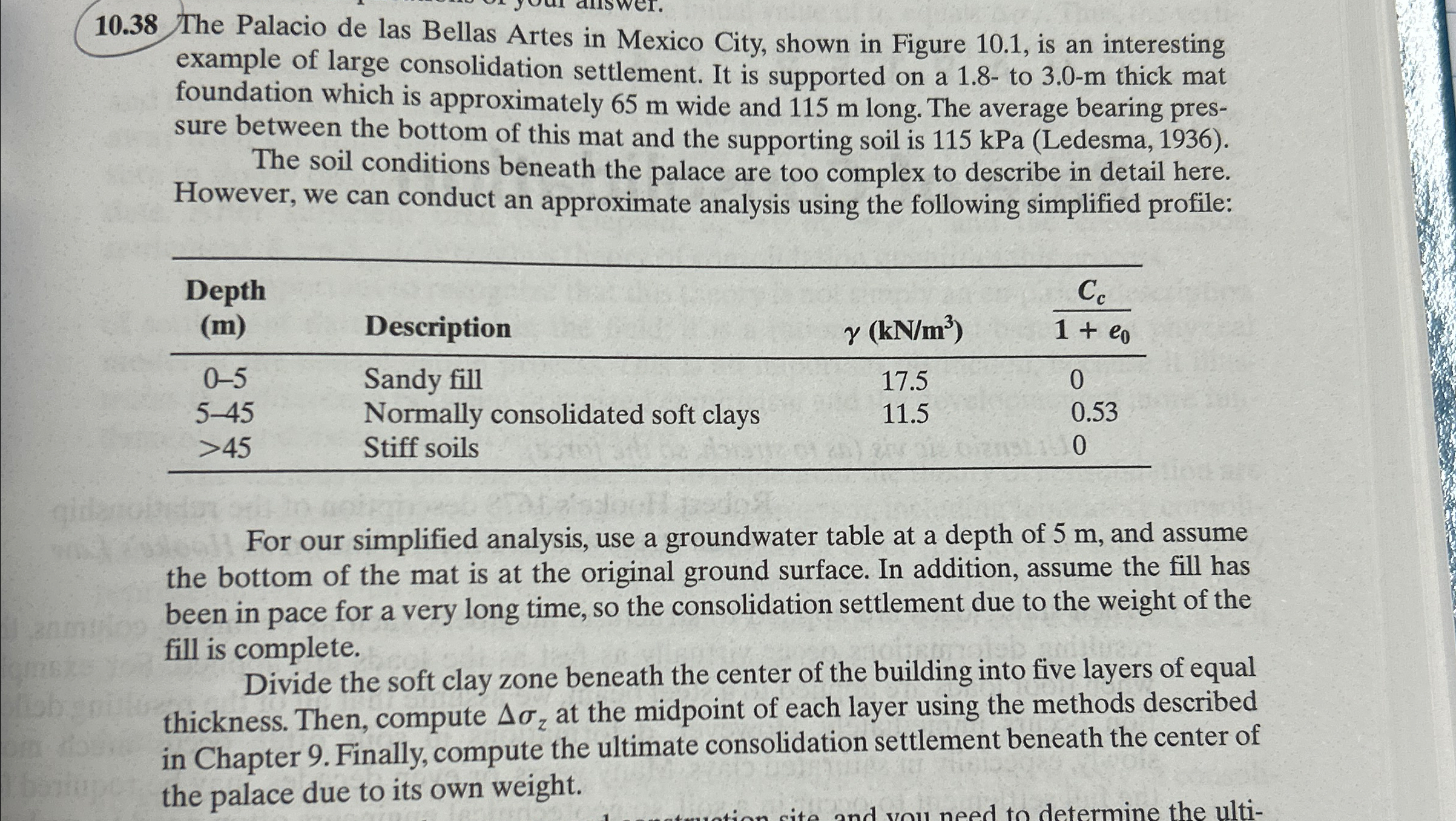 1 0 . 3 8 The Palacio de las Bellas Artes in
