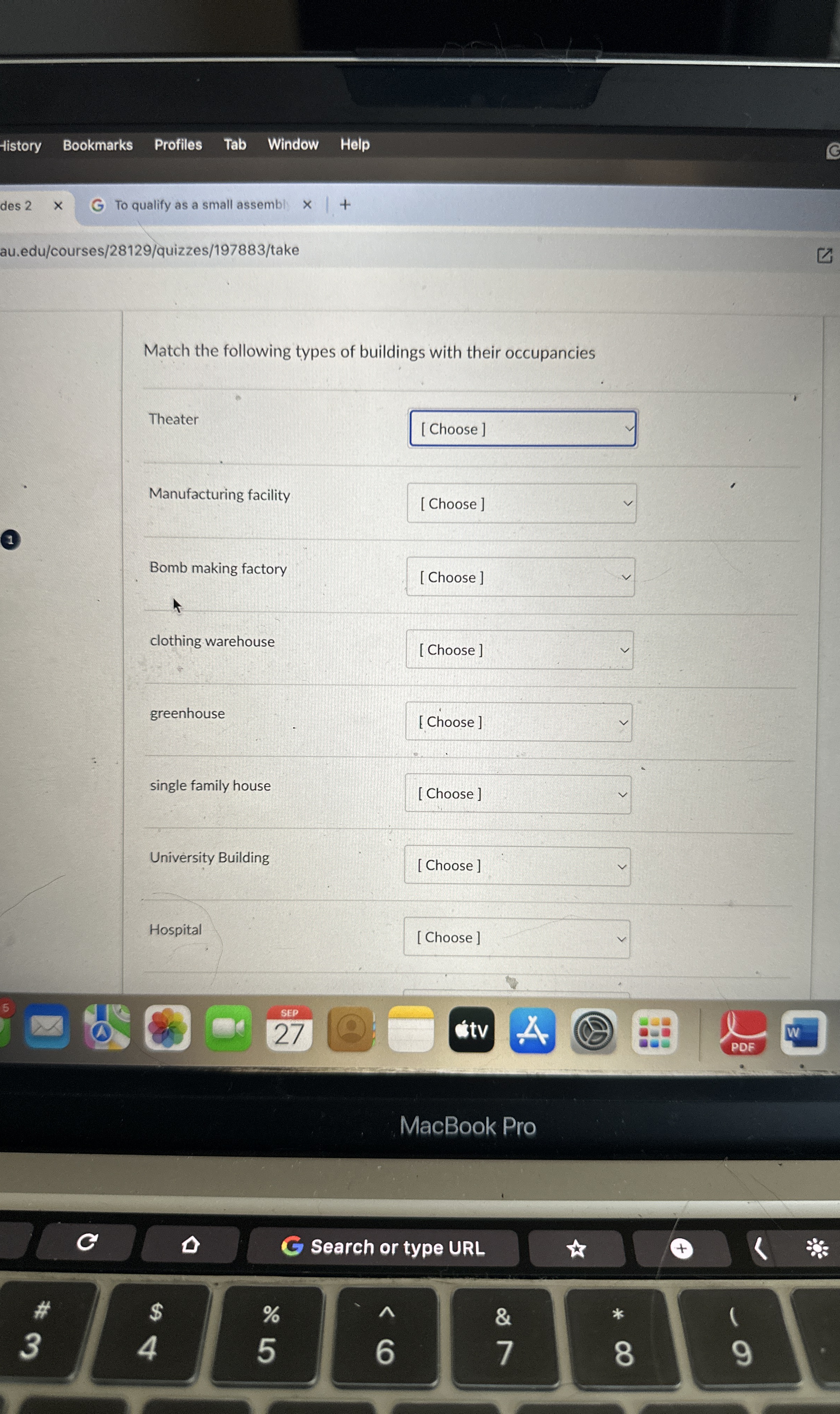 Match the following types of buildings with their