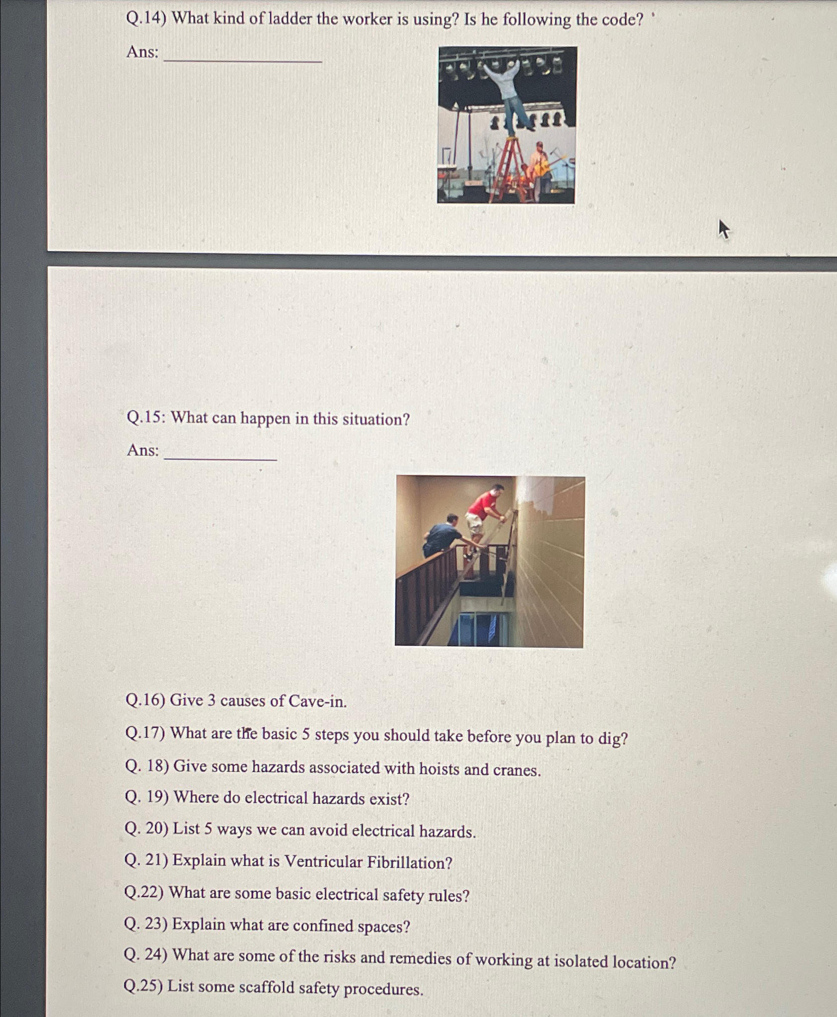 Q . 1 4 ) What kind of ladder the worker is