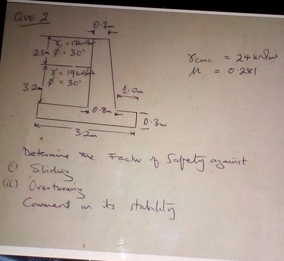 Que 2 0 . 3 m c o m c = 2 4 k ? ? = 0 . 2 8 1