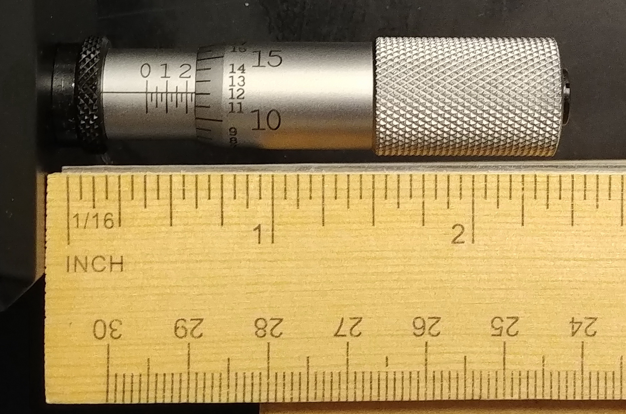 Identify the major, minor, and vernier scales (