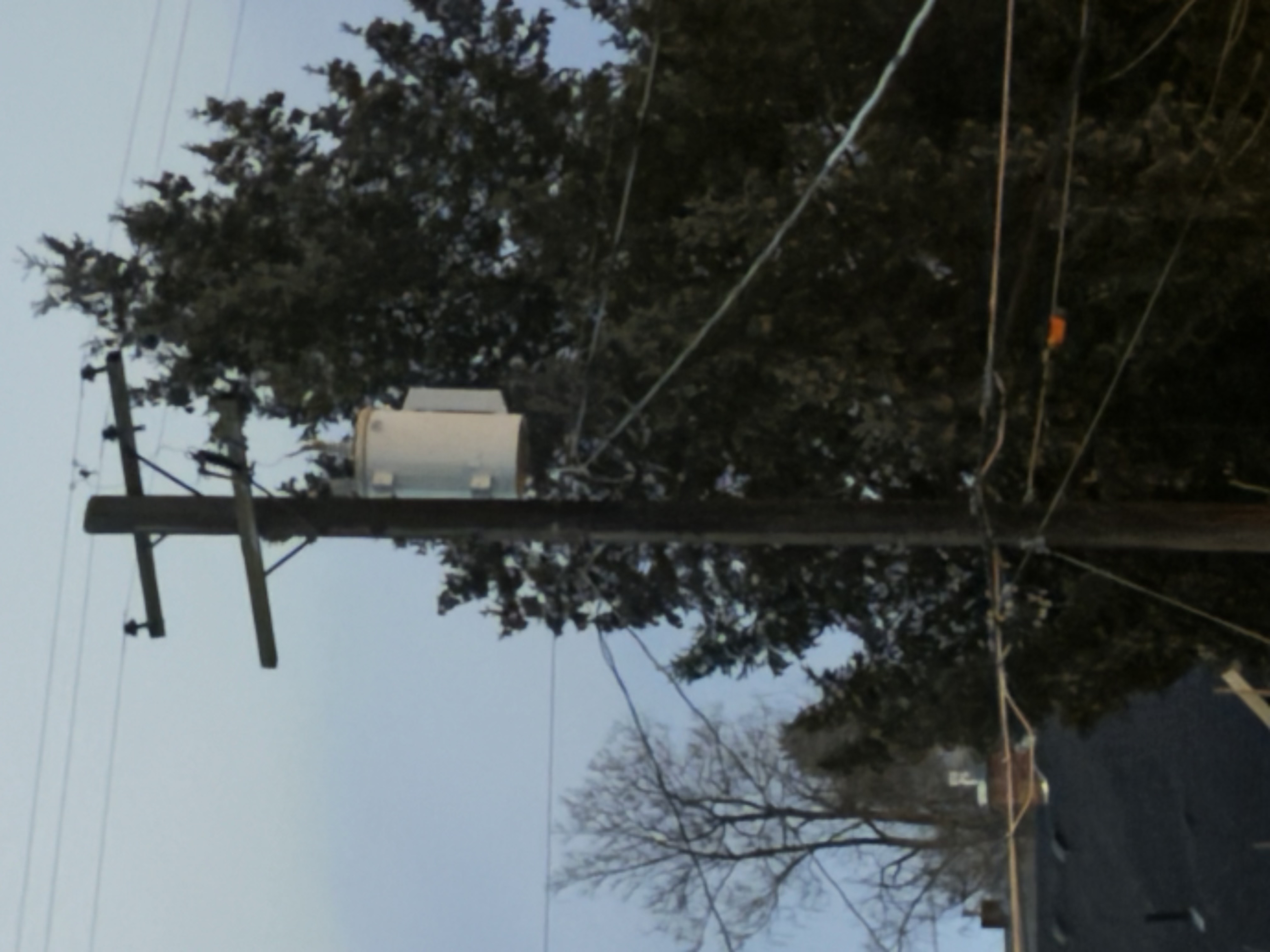 What input voltage and output voltage that this