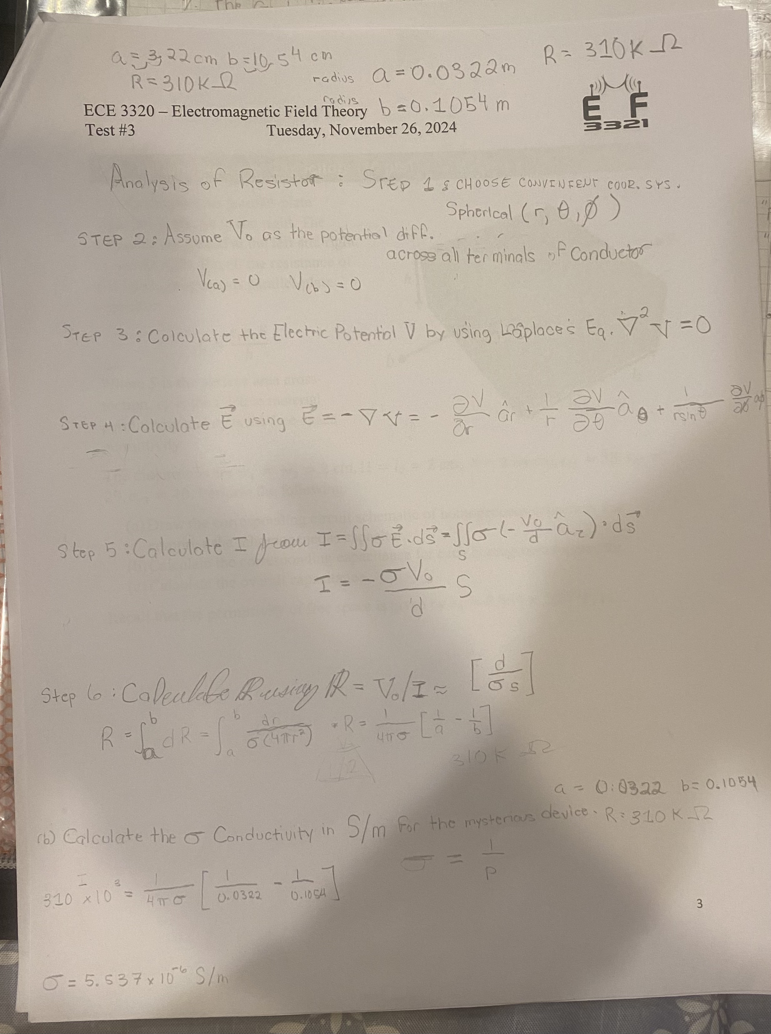 a = 3 , 2 2 c m , b = 1 0 , 5 4 c m R = 3 1 0 k ,