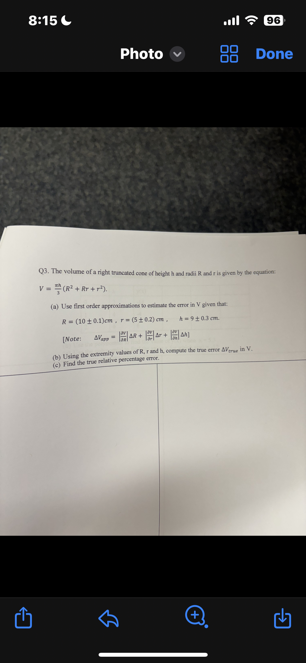 8 : 1 5 C - Il 9 6 Photo Done Q 3 . The volume of
