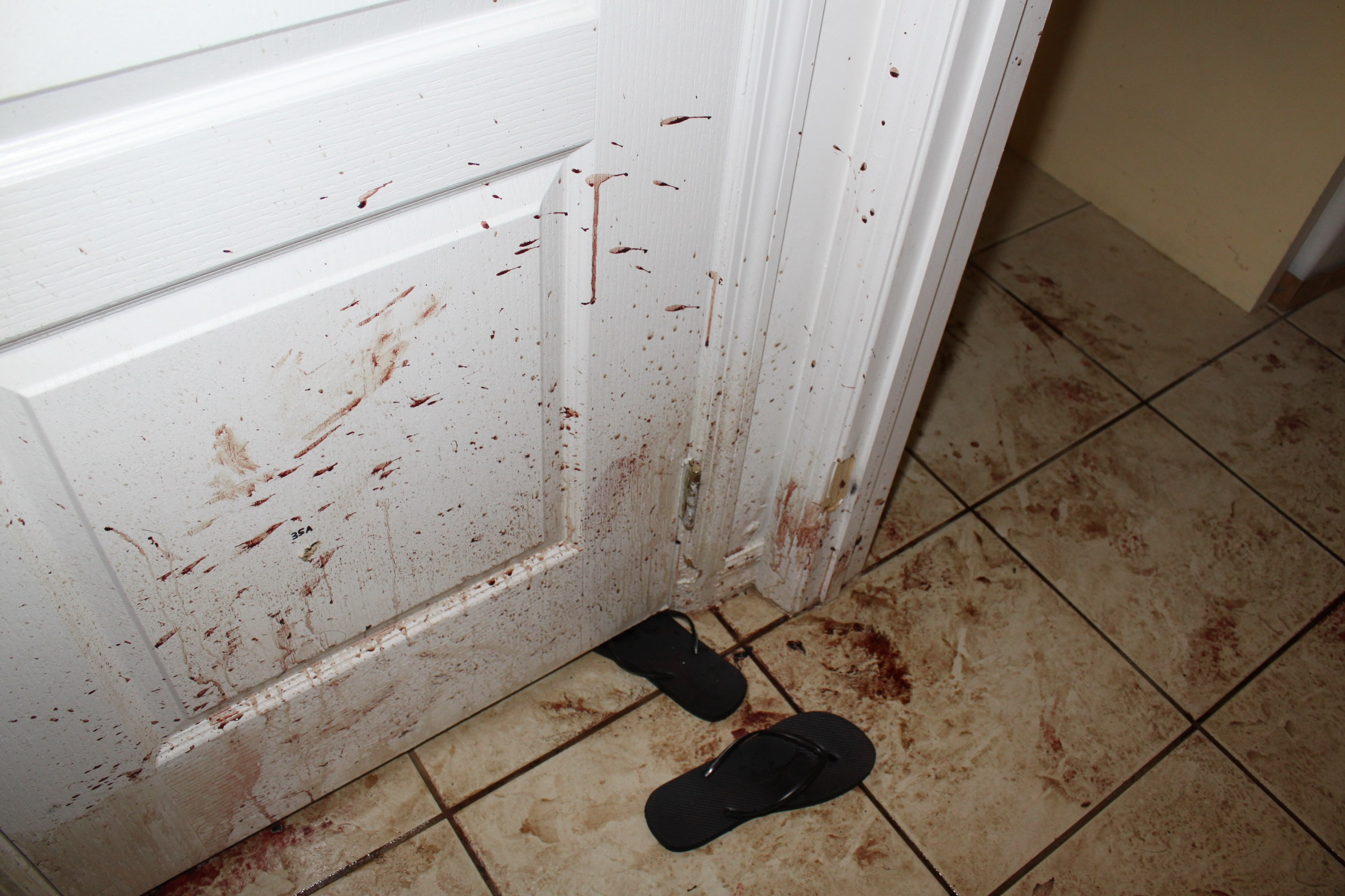 What different types of bloodstain patterns do