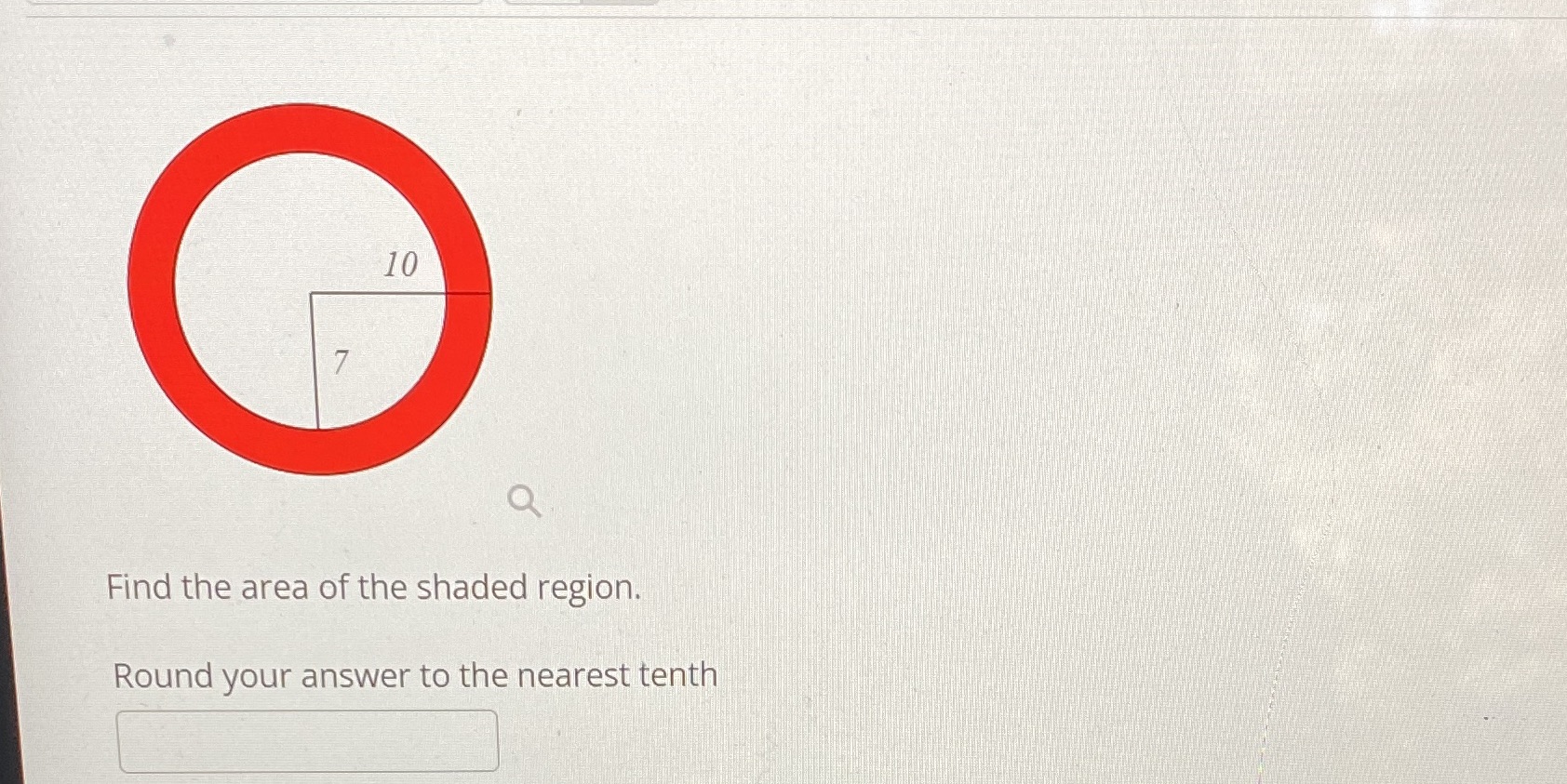 10 Q Find the area of the shaded region. Round