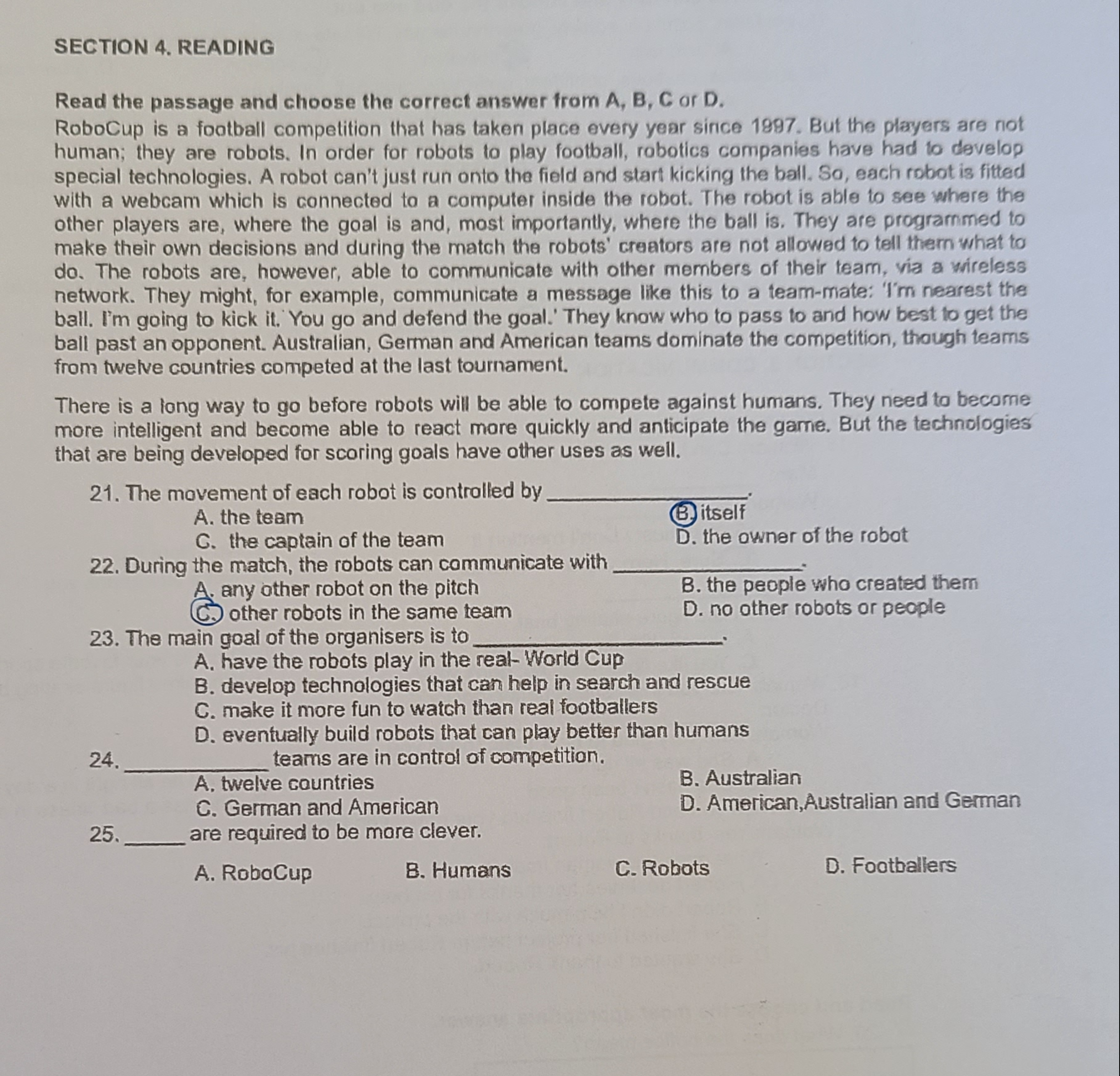 SECTION 4 . READING Read the passage and choose