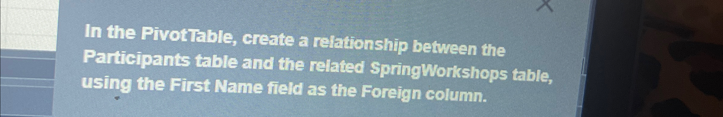 In the Pivotiable, creste a relationship between