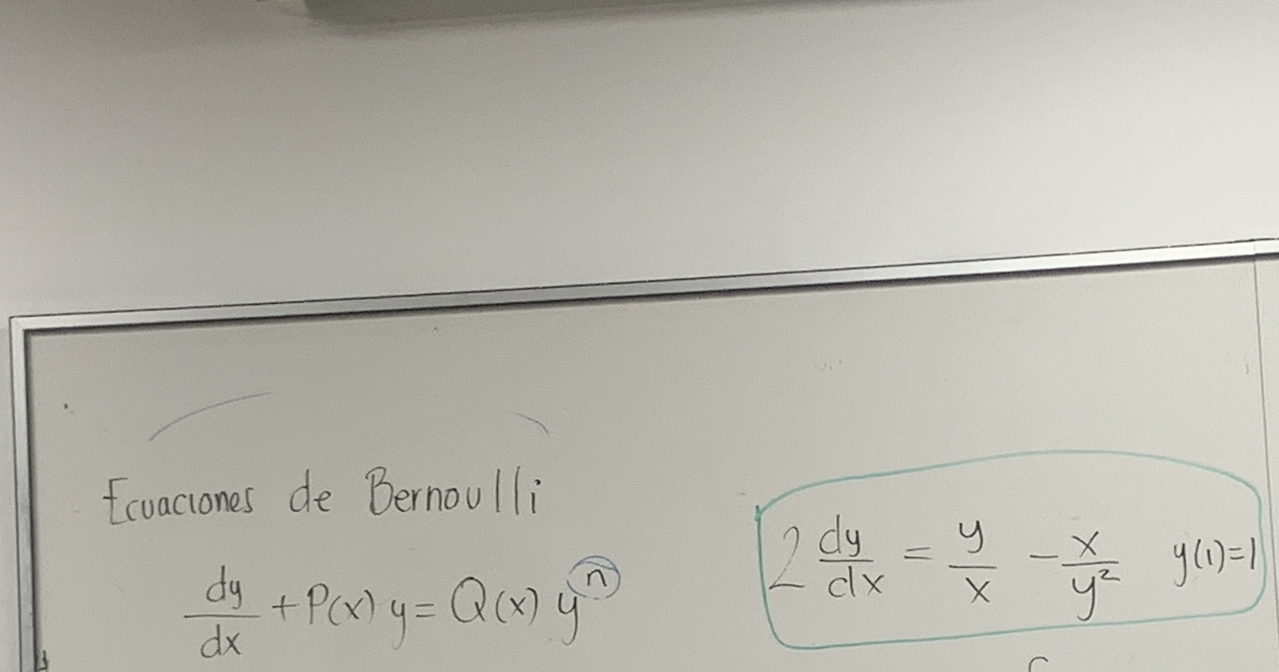 Ecuaciones de Bernoulli d y d x + P ( x ) y = Q (