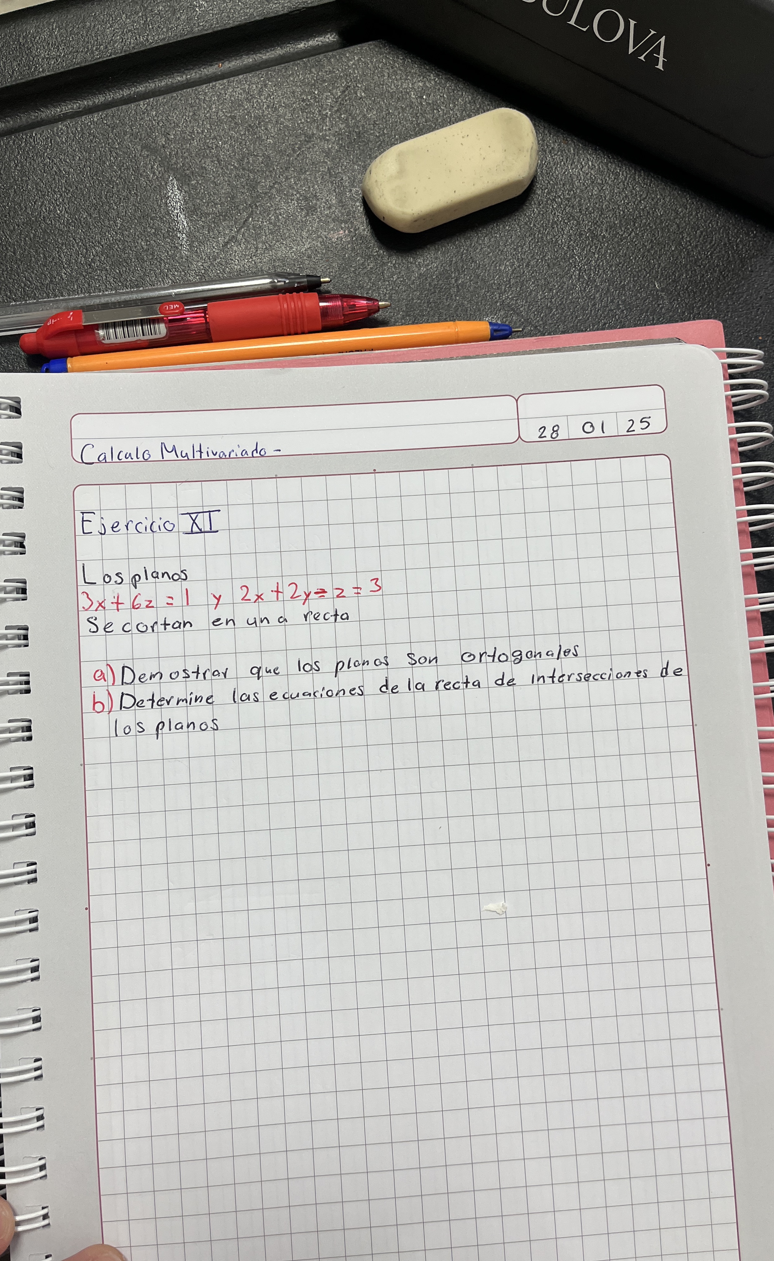 Ejercicio XI Losplanos Los planos 3 x + 6 z = 1 y
