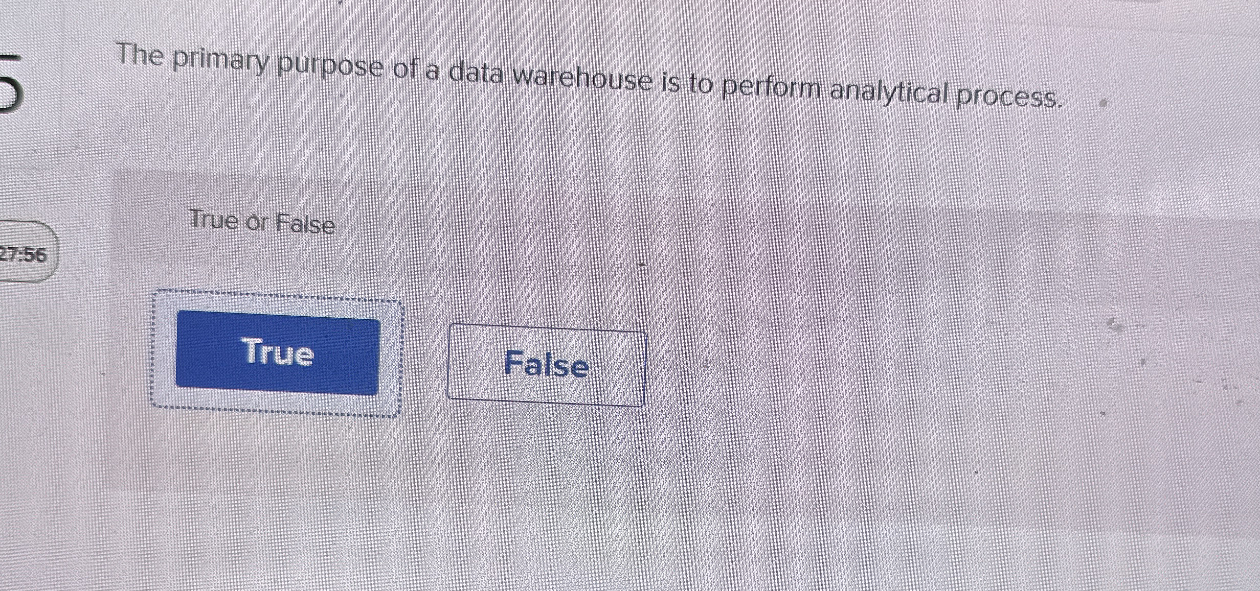 The primary purpose of a data warehouse is to