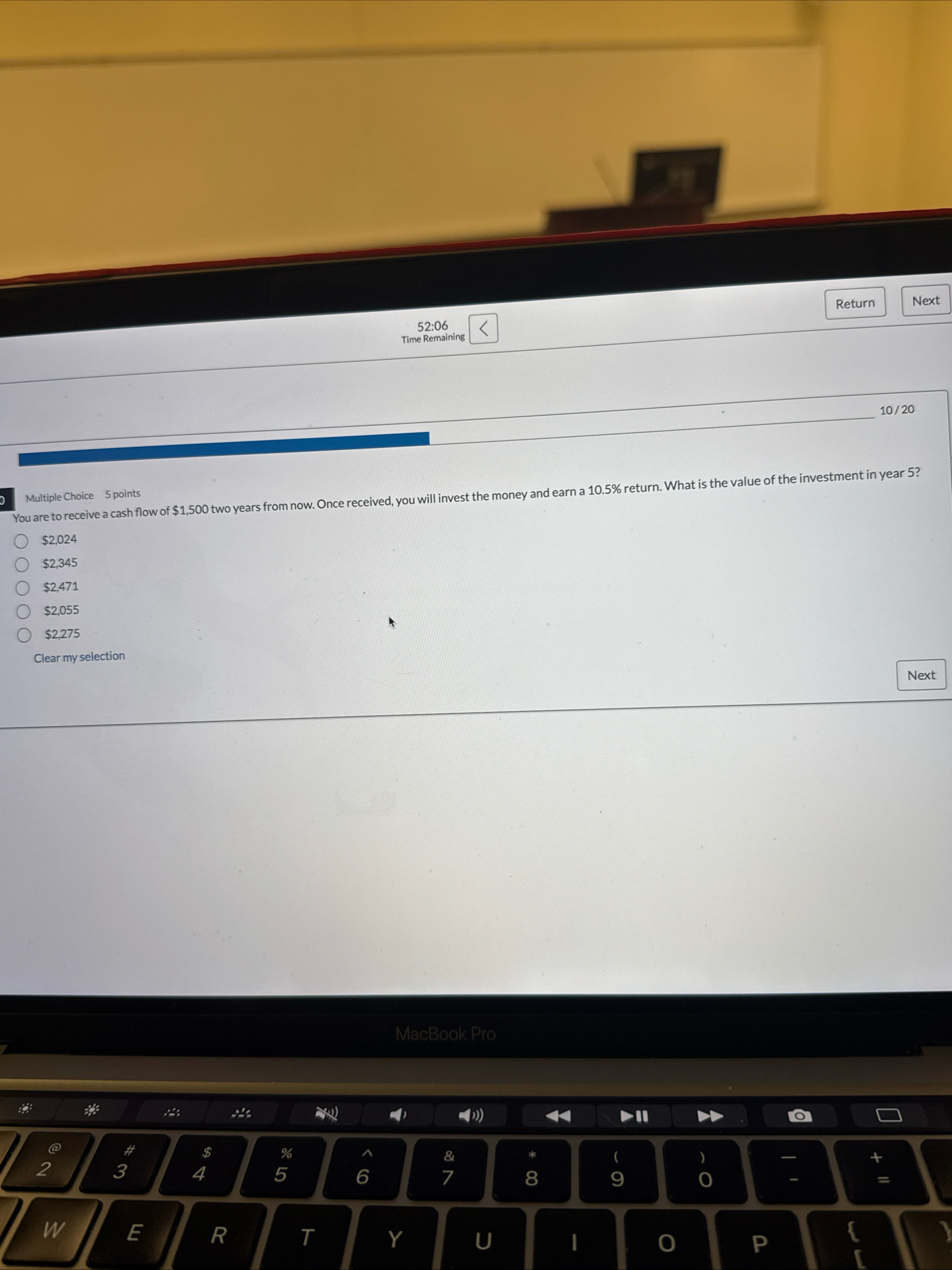 5 2 : 0 6 Time Remaining $ 2 , 4 7 1 $ 2 , 0 5 5