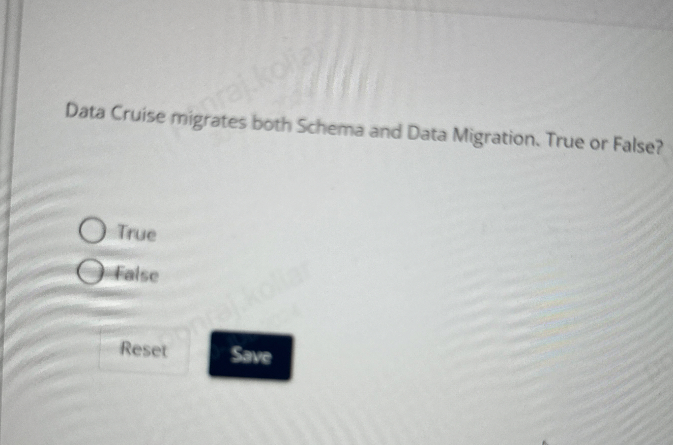 Data Cruise migrates both Schema and Data