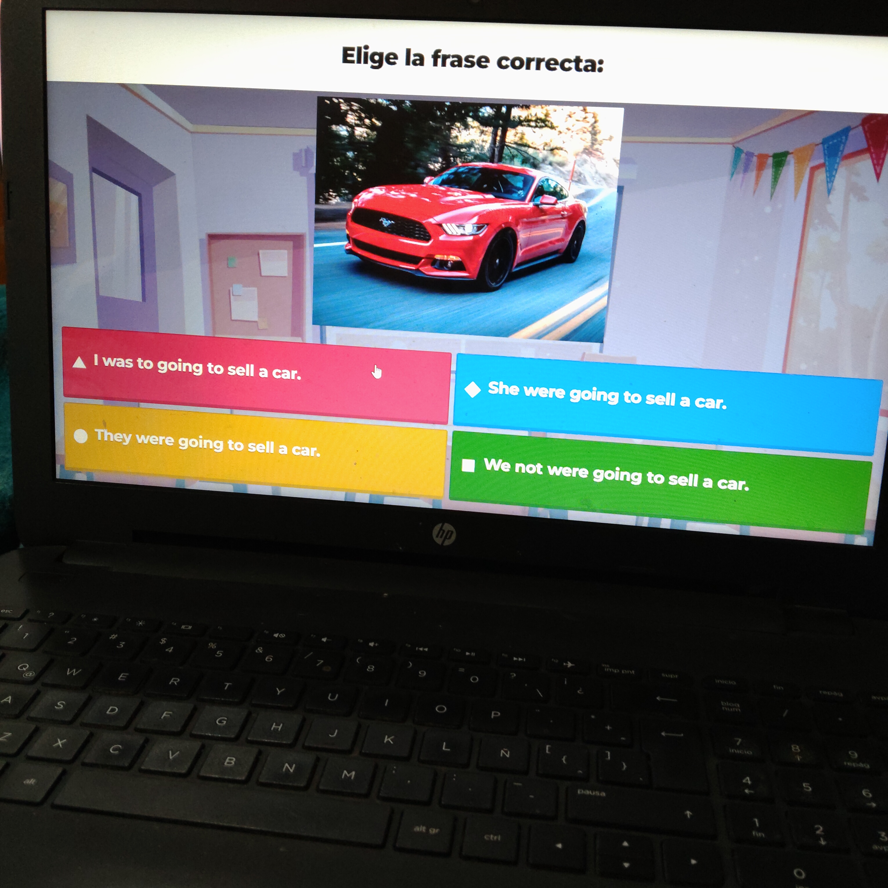 Elige la frase correcta: I was to going to sell a