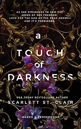 a touch of darkness  scarlett st. clair 1728258456, 978-1728258454